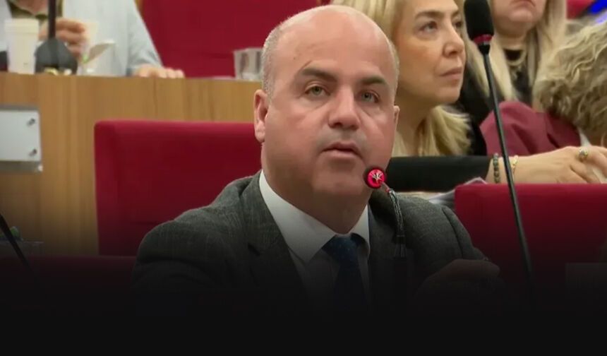 YENİ Partili Saatli: Seçer'e Karalar'a gösterilen hoşgörü neden Tugay'a gösterilmiyor!