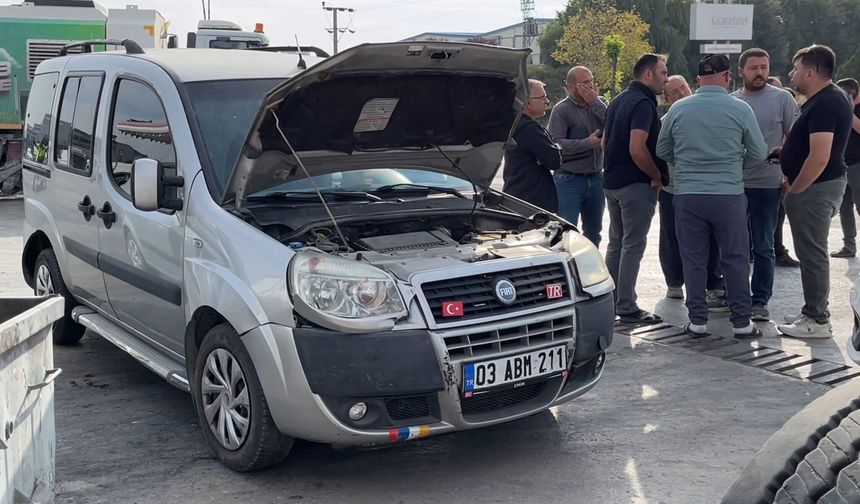 Afyonkarahisar’da zincirleme kaza: 4 araç birbirine girdi