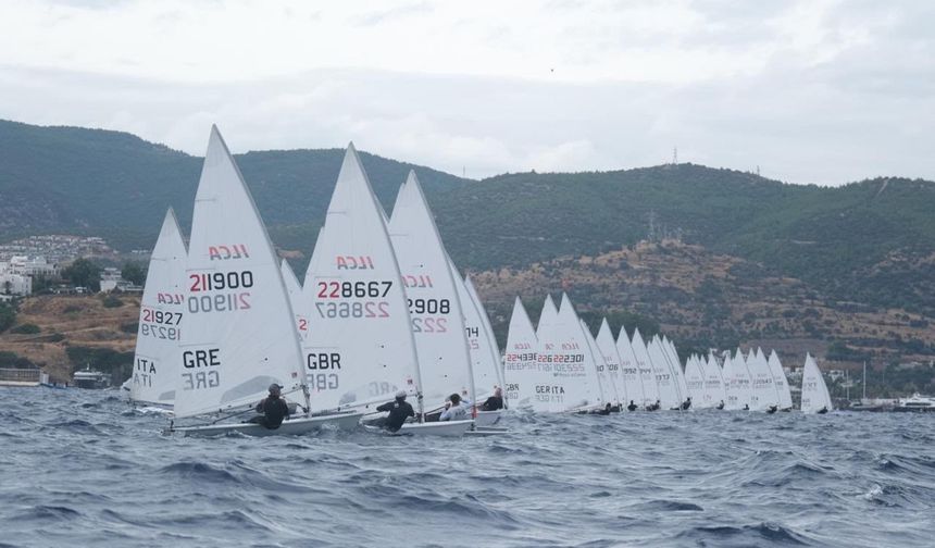 Bodrum'da fırtınaya rağmen yarış