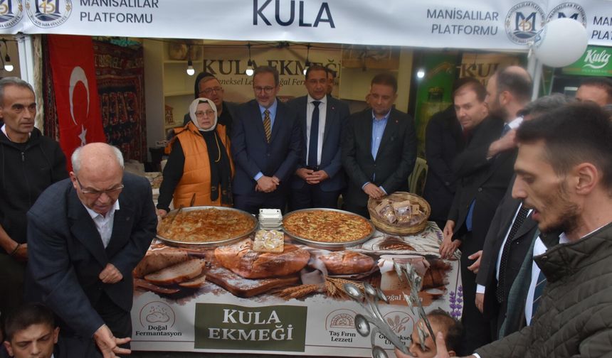 İzmir'de Manisa Kültür ve Sanat Festivali düzenlendi