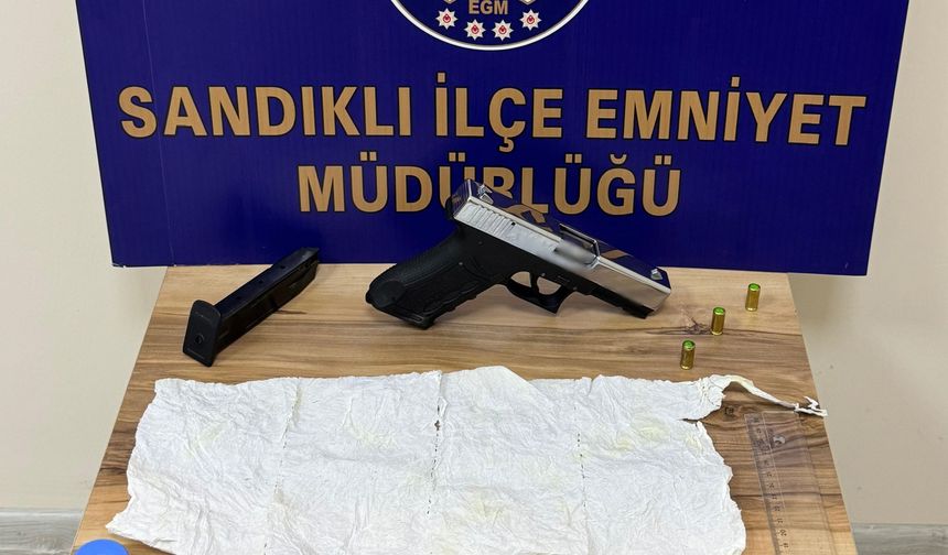 Uyuşturucu ticaretine 5 tutuklama!