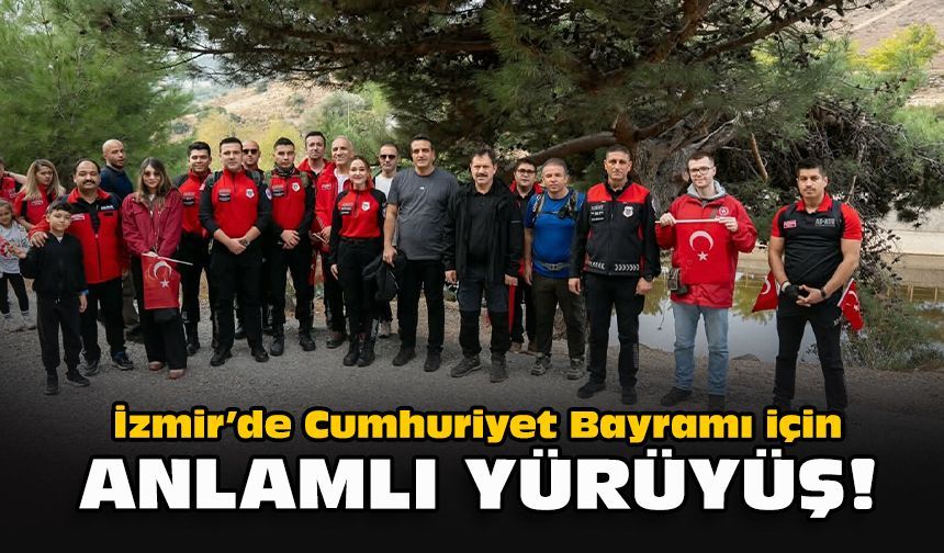 İzmir’de Cumhuriyet Bayramı için anlamlı yürüyüş!