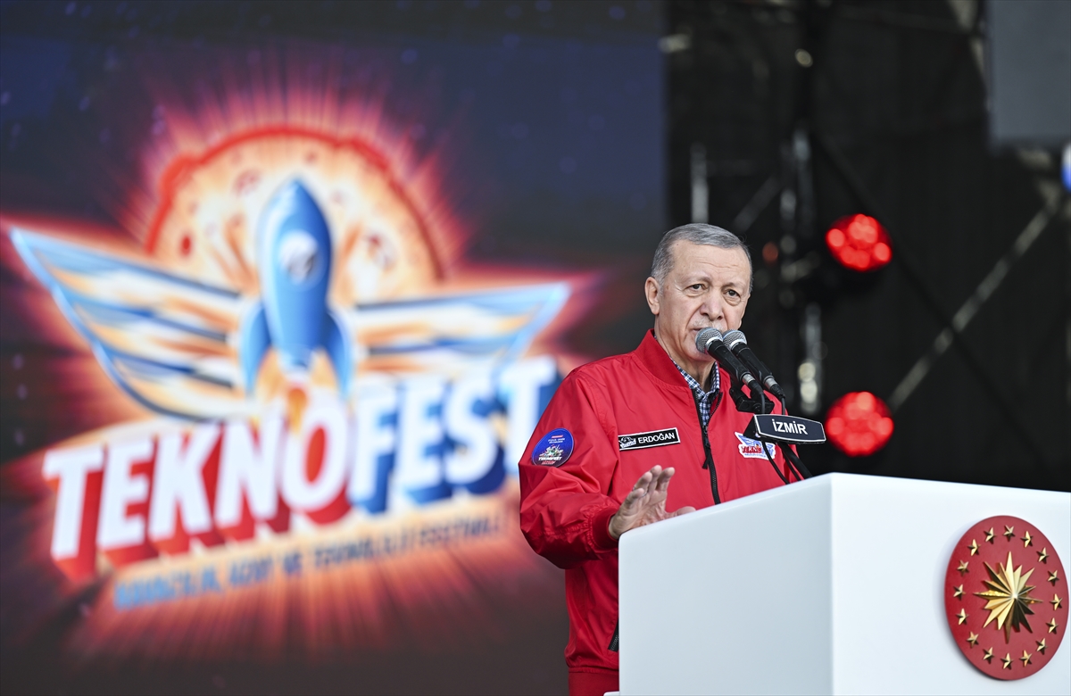 AA-20230929-32272719-32272712-CUMHURBASKANI_ERDOGAN_TEKNOFEST_IZMIRDE