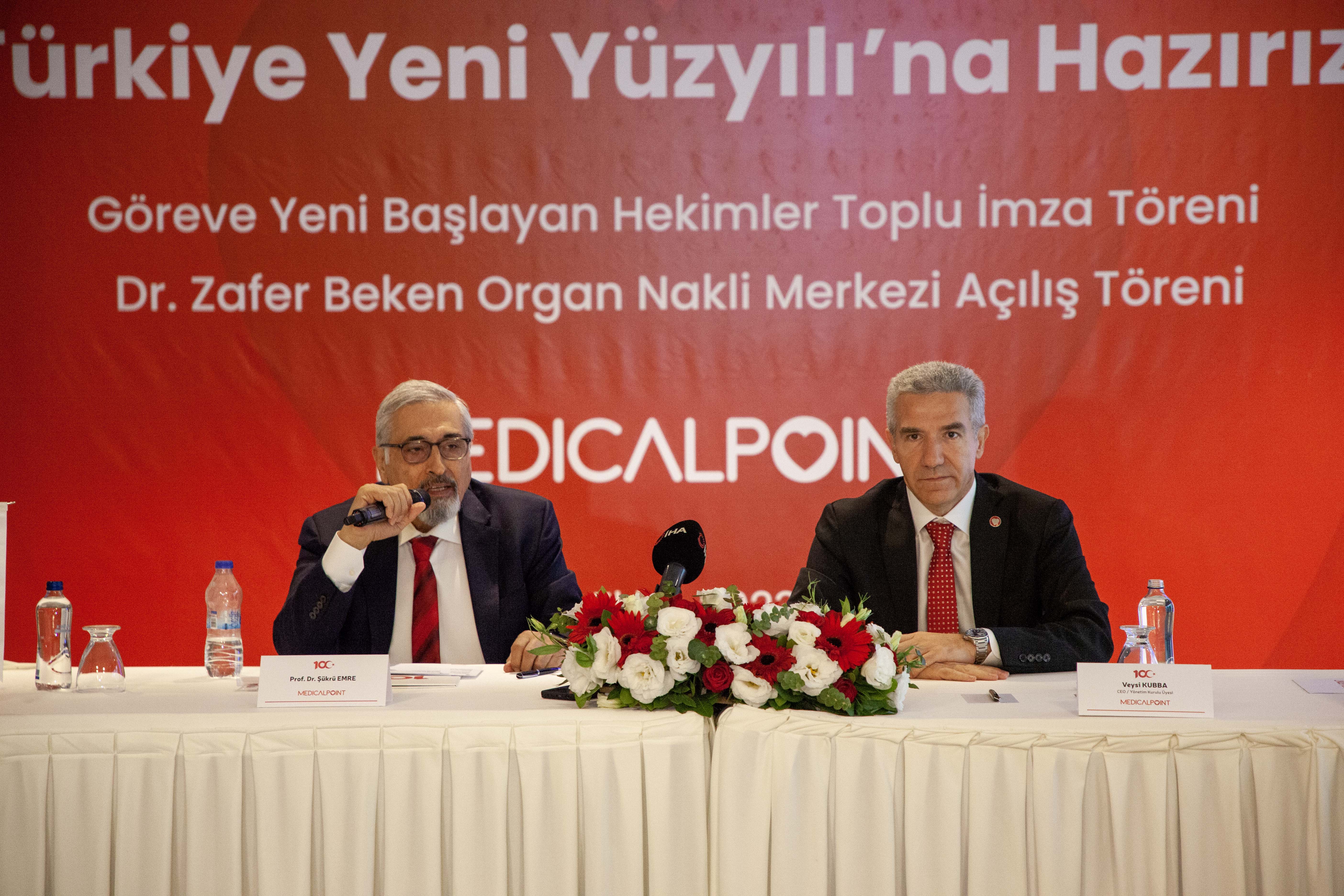 solda prof. dr. şükrü emre sağda ceo veysi kubba