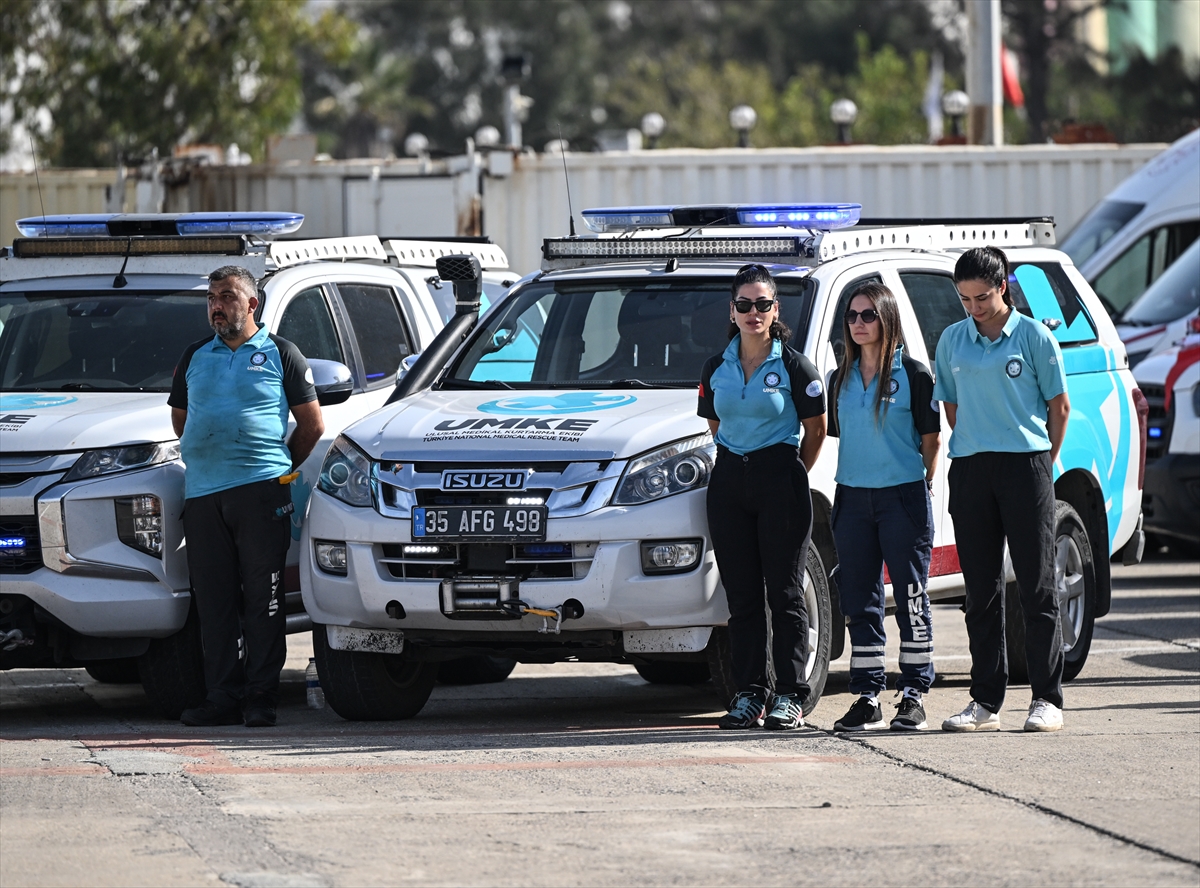 AA-20231108-32742182-32742175-GAZZEYE_SAGLIK_MALZEMESI_TASIYACAK_GEMI_YARIN_IZMIRDEN_YOLA_CIKACAK