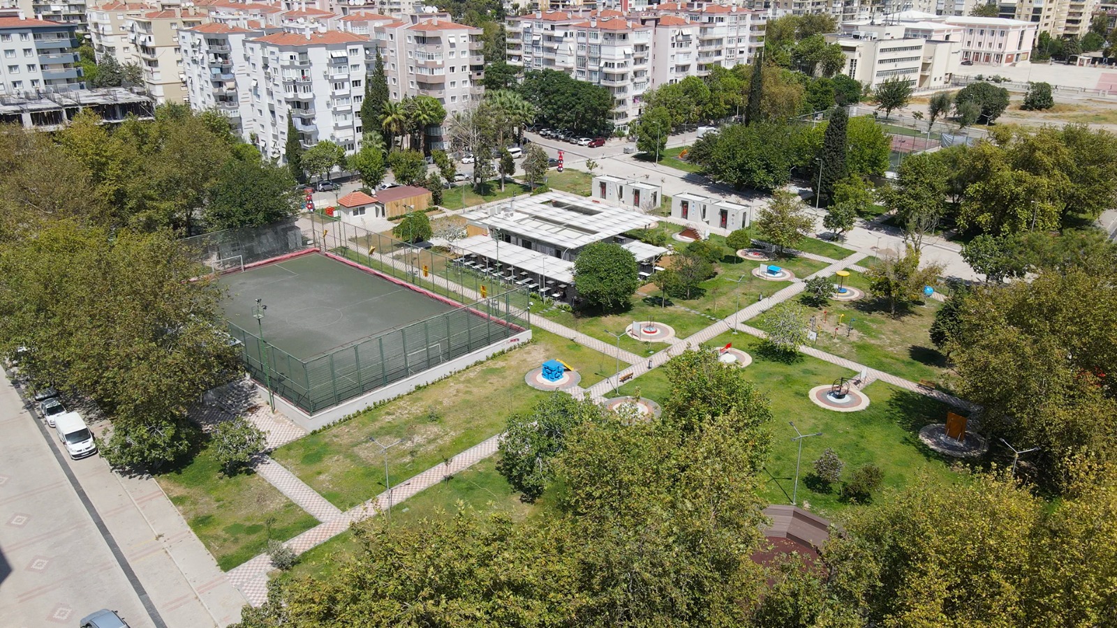 İzmir’in en güzel parkları Bayraklı’da (1)