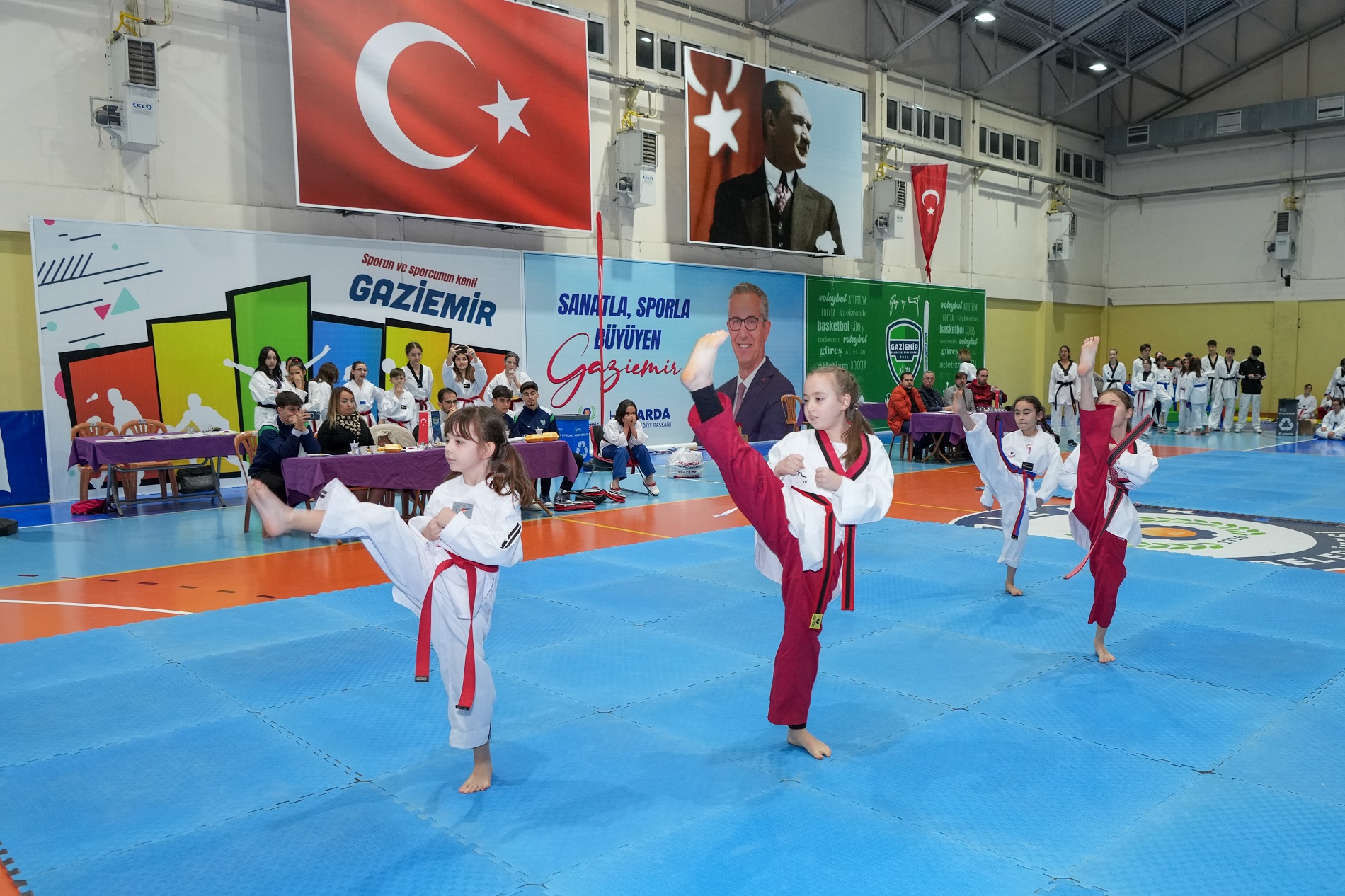 Gaziemir’in Taekwondocularından Kuşak Mücadelesi (3)