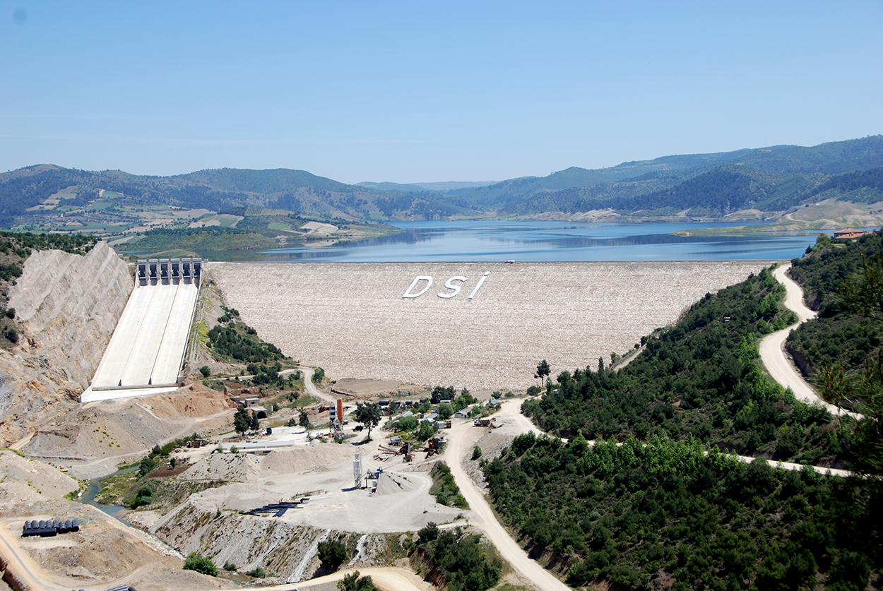 Gördes Barajı