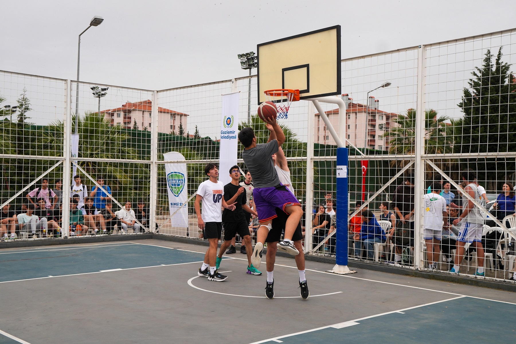 Basketbolcular Gaziemir’de Kıyasıya Yarıştı (2)