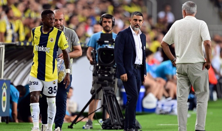 230037638 Fred Jose Mourinho Fenerbahce