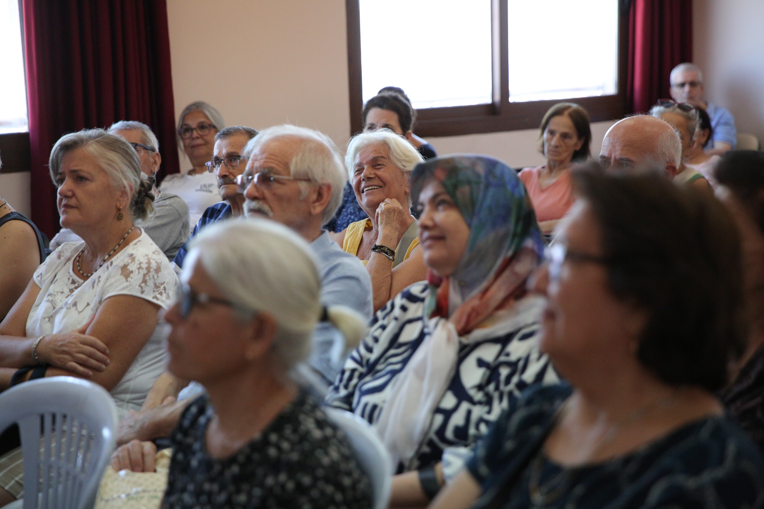 Konak’ta Sağlıklı Hizmet Yayılıyor ‘İleri Yaş’ Kursiyerlerine Ücretsiz Tarama (1)