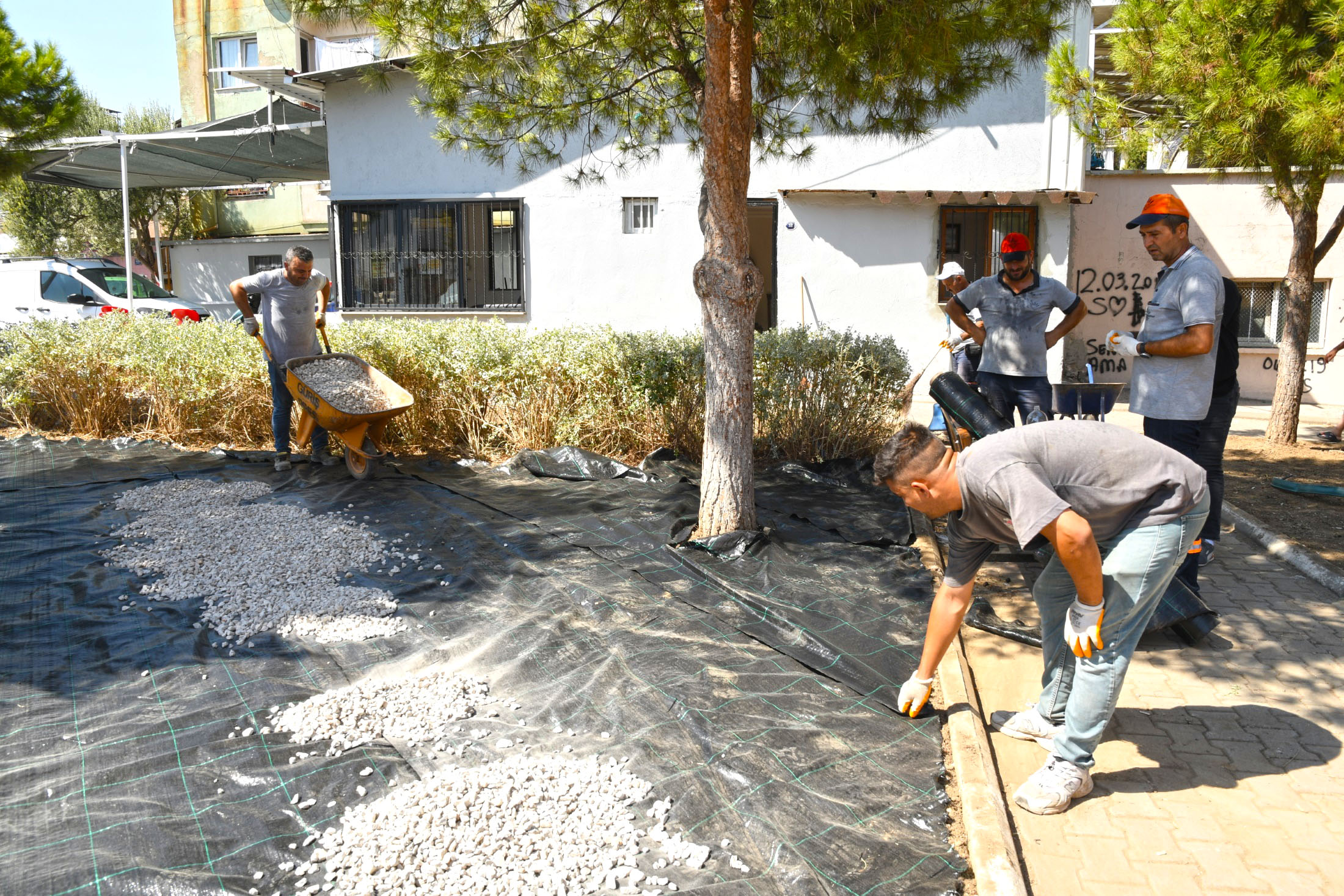 Karabağlar'a Kurakçıl Peyzaj (2)