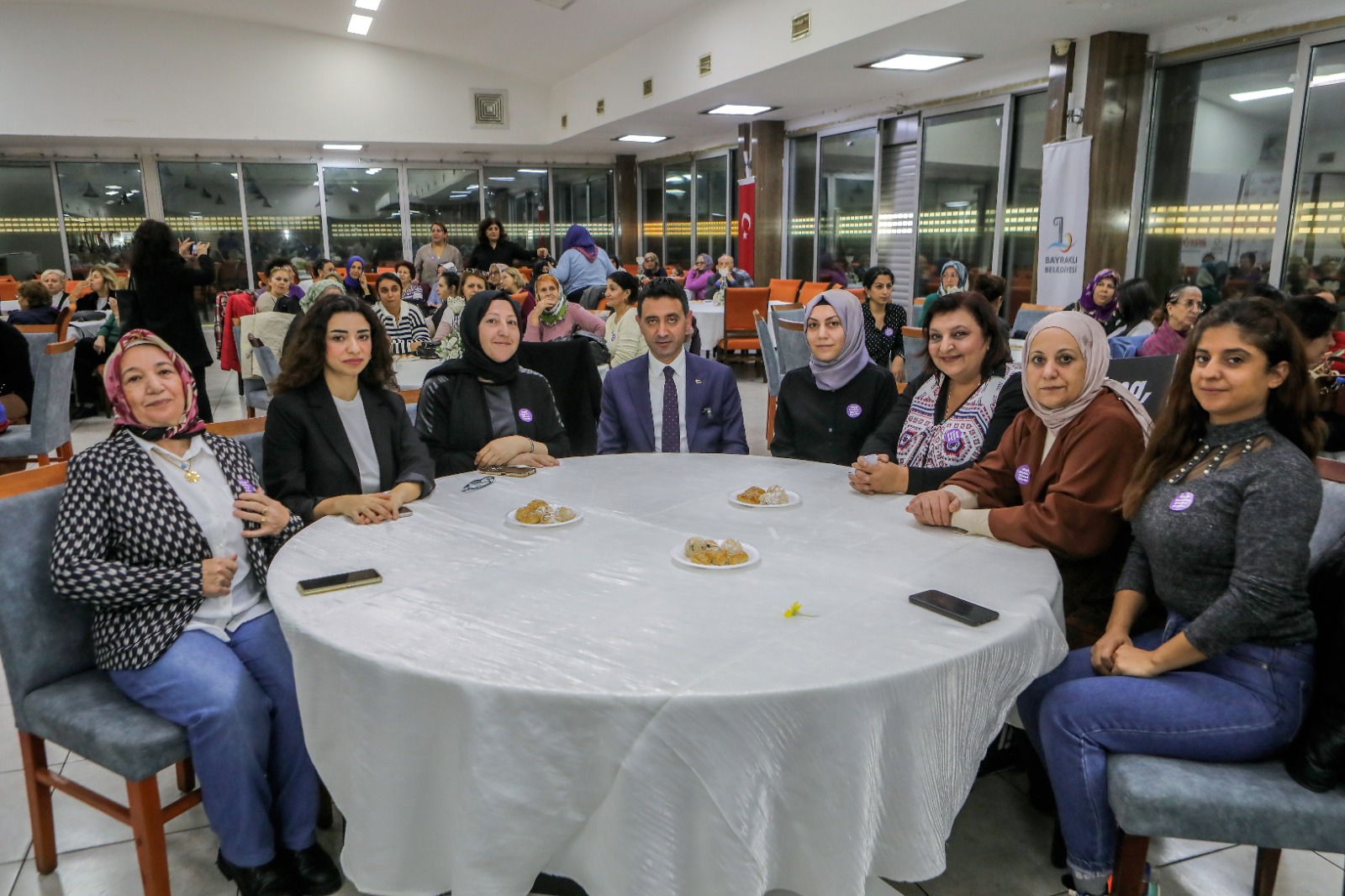 Bayraklı’dan Kadına Karşı Şiddete Güçlü Mesaj (7)