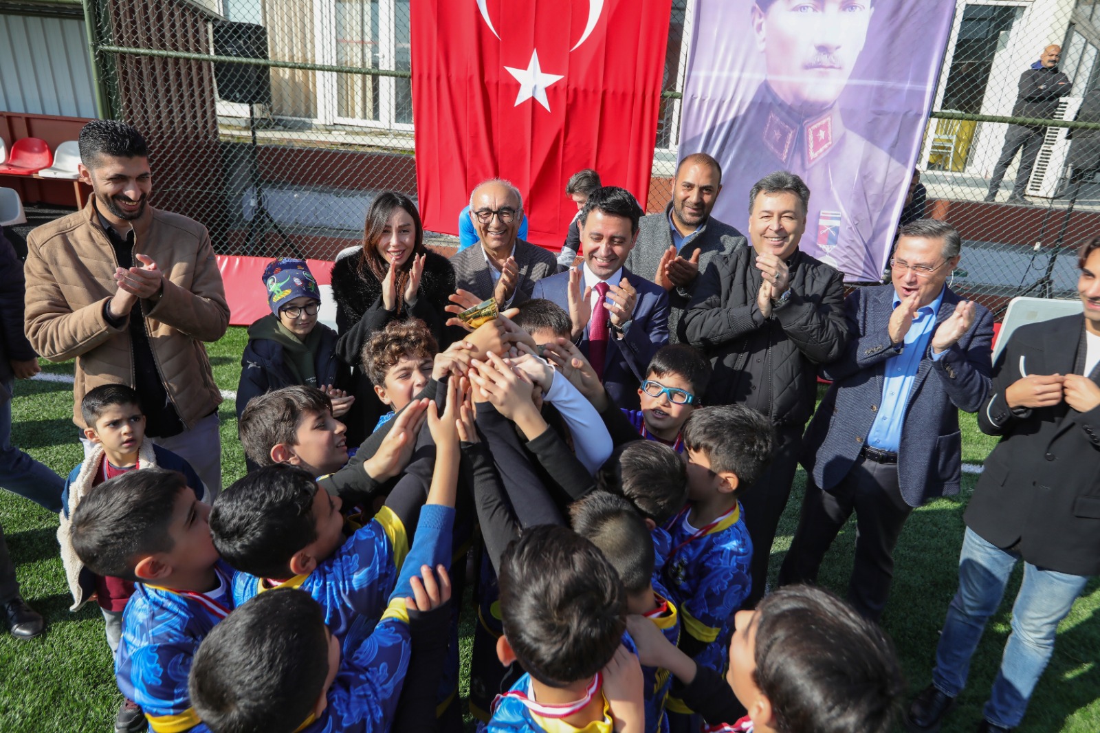 Bayraklı’da U 10 Cup Turnuvası Görkemli Finalle Tamamlandı (1)