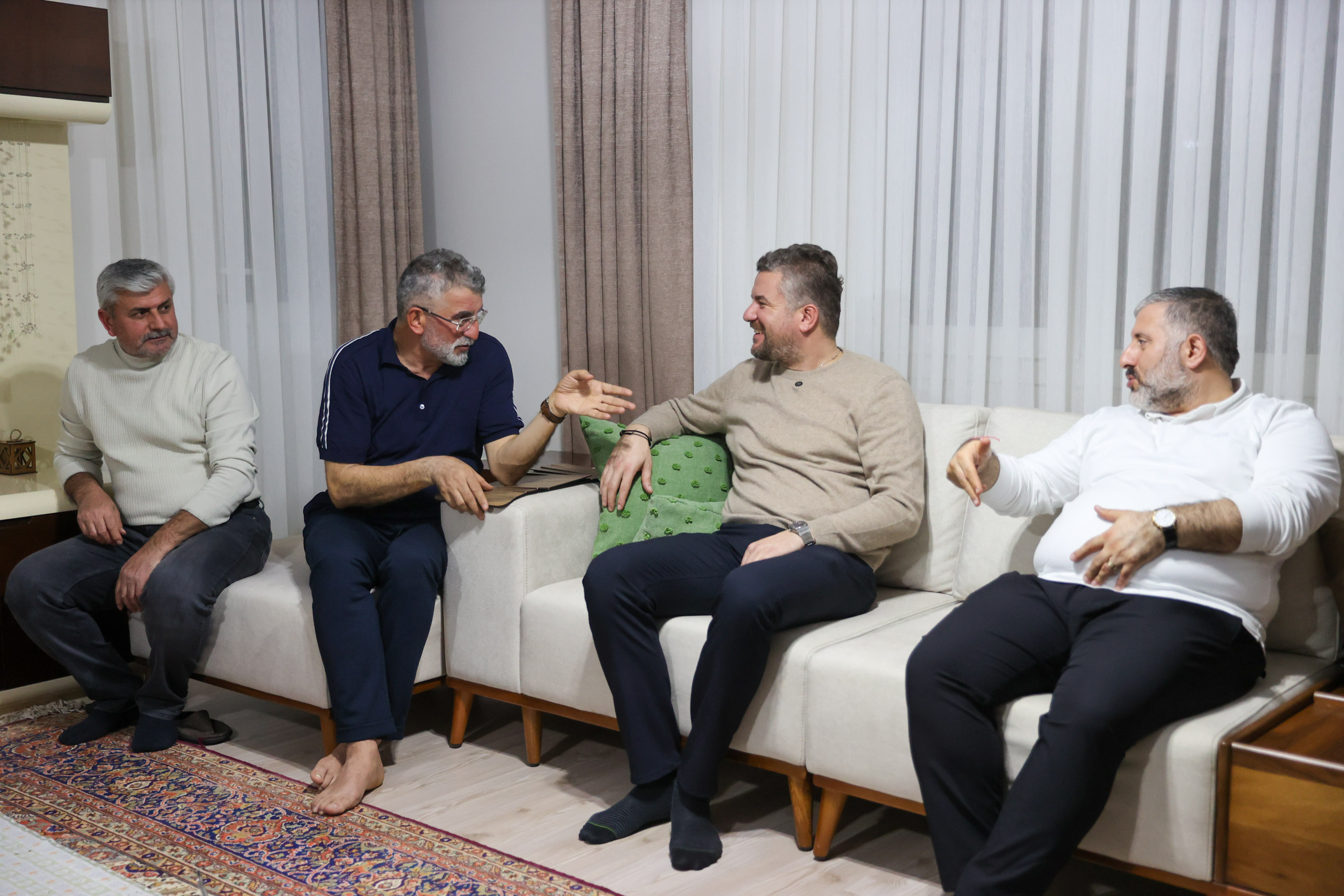 Başkan Görkem Duman Iftar Sofrasına Konuk Oldu (6)