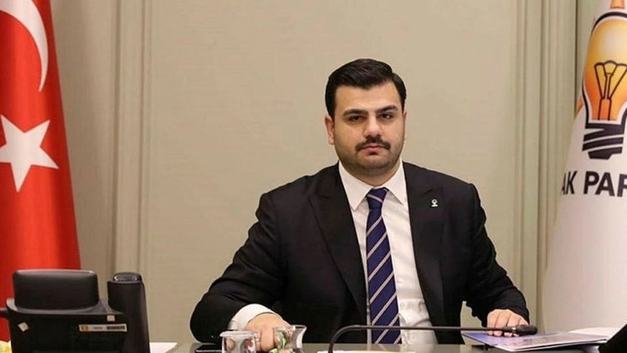 Eyyup Kadir Inan Seviye Gormek Isteyen Aynaya Baksin