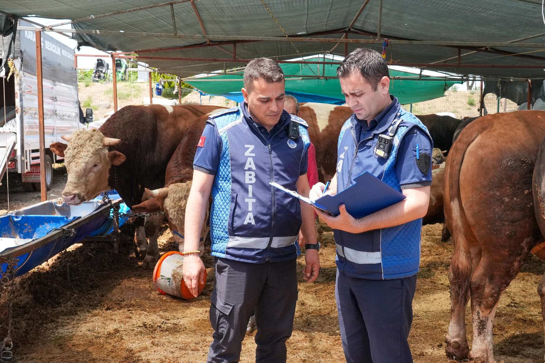 Gaziemir’de Kurban Satış Yerlerinde Sıkı Denetim (4) (1)