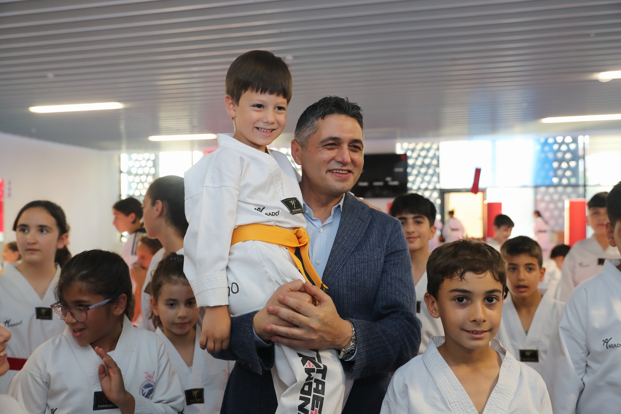 Aliağa Belediyesi Taekwondo Kursunun Sporcuları Kuşak Atladı (7)