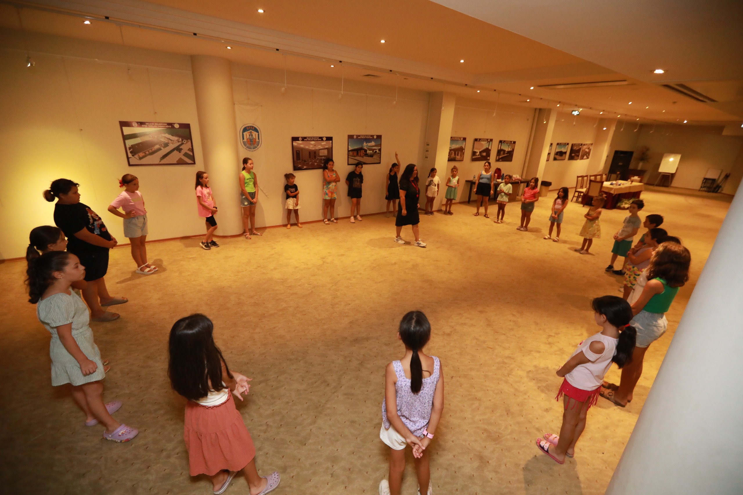 Çocuklar İçi̇n Dolu Dolu Bi̇r Yaz Efes Selçuk’ta Kayitlar Başliyor (2)