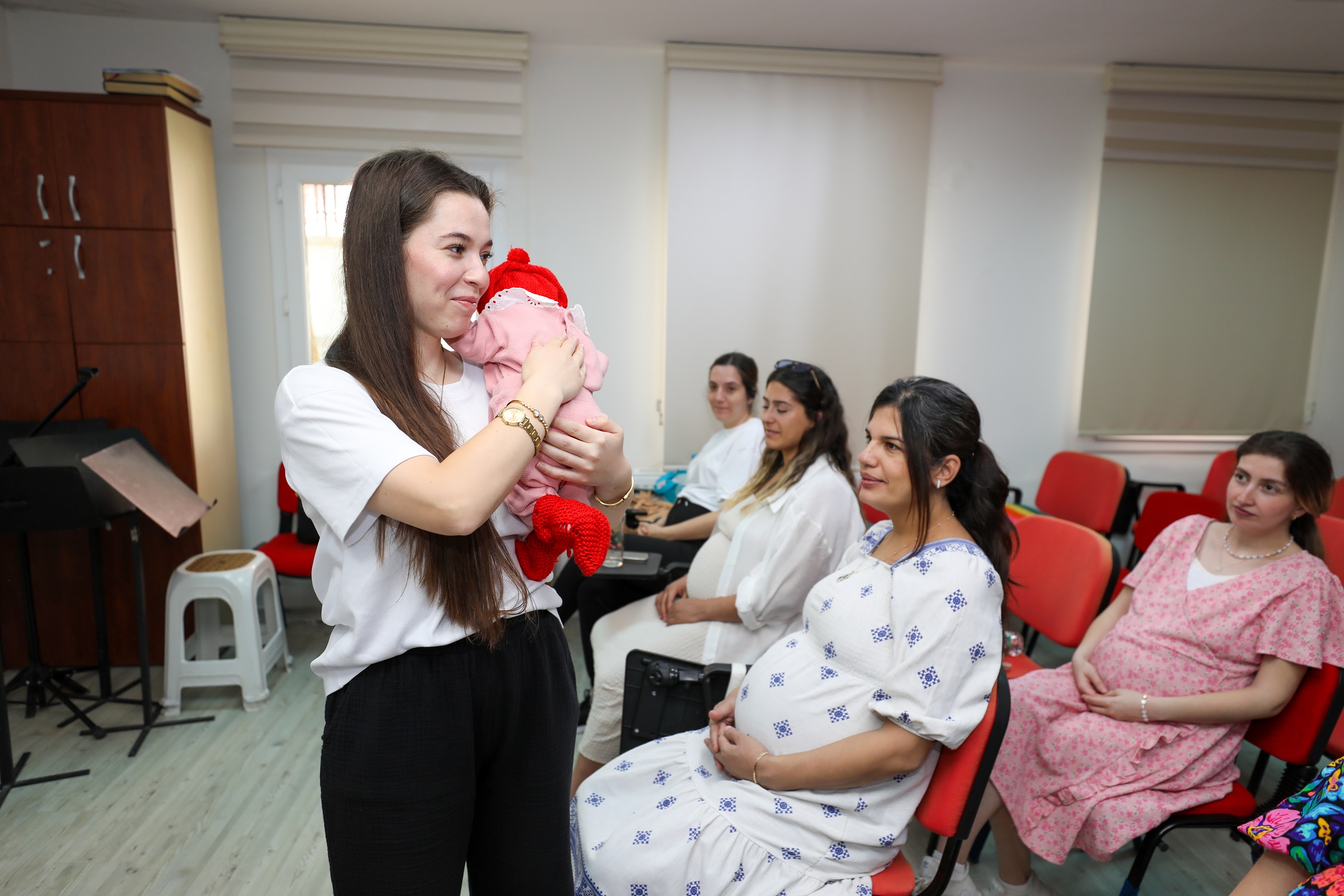 Gaziemirli Anne Adayları Gebe Okulu’nda Anneliğe Hazırlandı (1)
