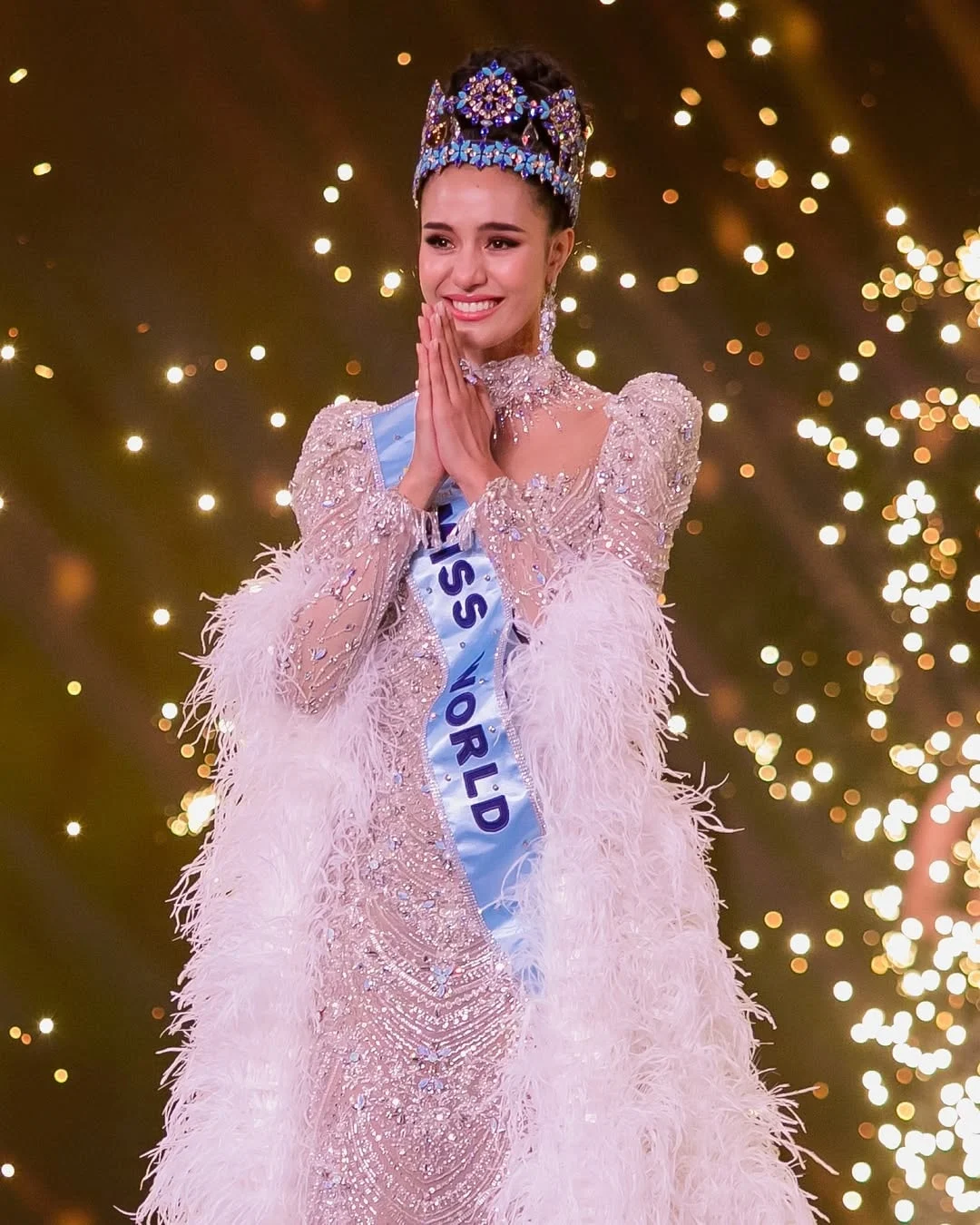 The First Miss World Title For Thailand Was Conquered Last Night By Opal Suchata Suchaaata Go To Z Azr O Ju L K0 G6 H I Zl8 Uy5 A