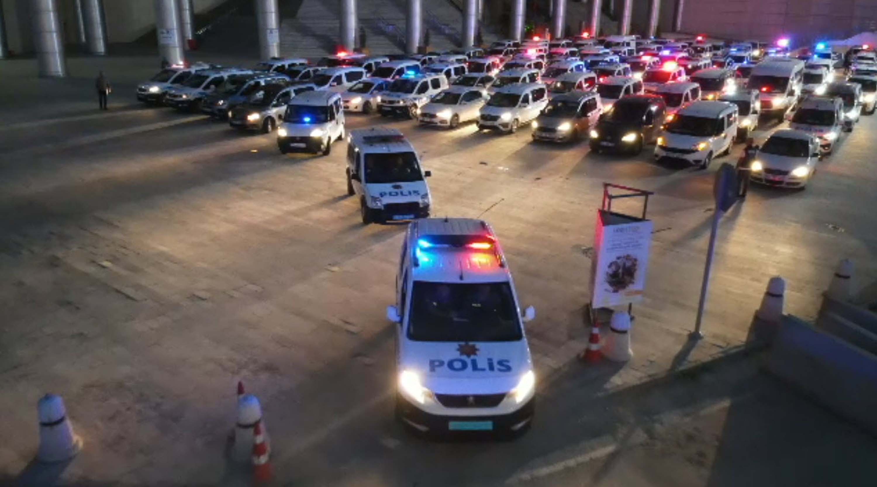 Buyuksehir Operasyonuna Ait Goruntuler Ortaya Cikti Iste Gozaltina Alinma Anlari 5