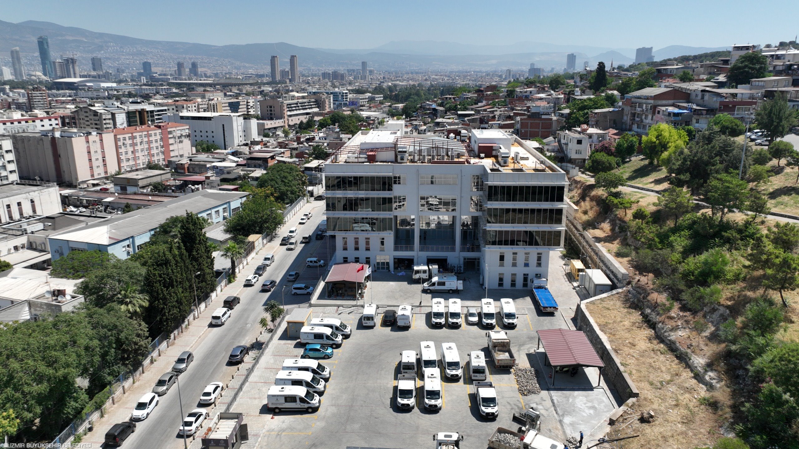 Buyuksehir Yeni Hizmet Binasina Kavustu 2
