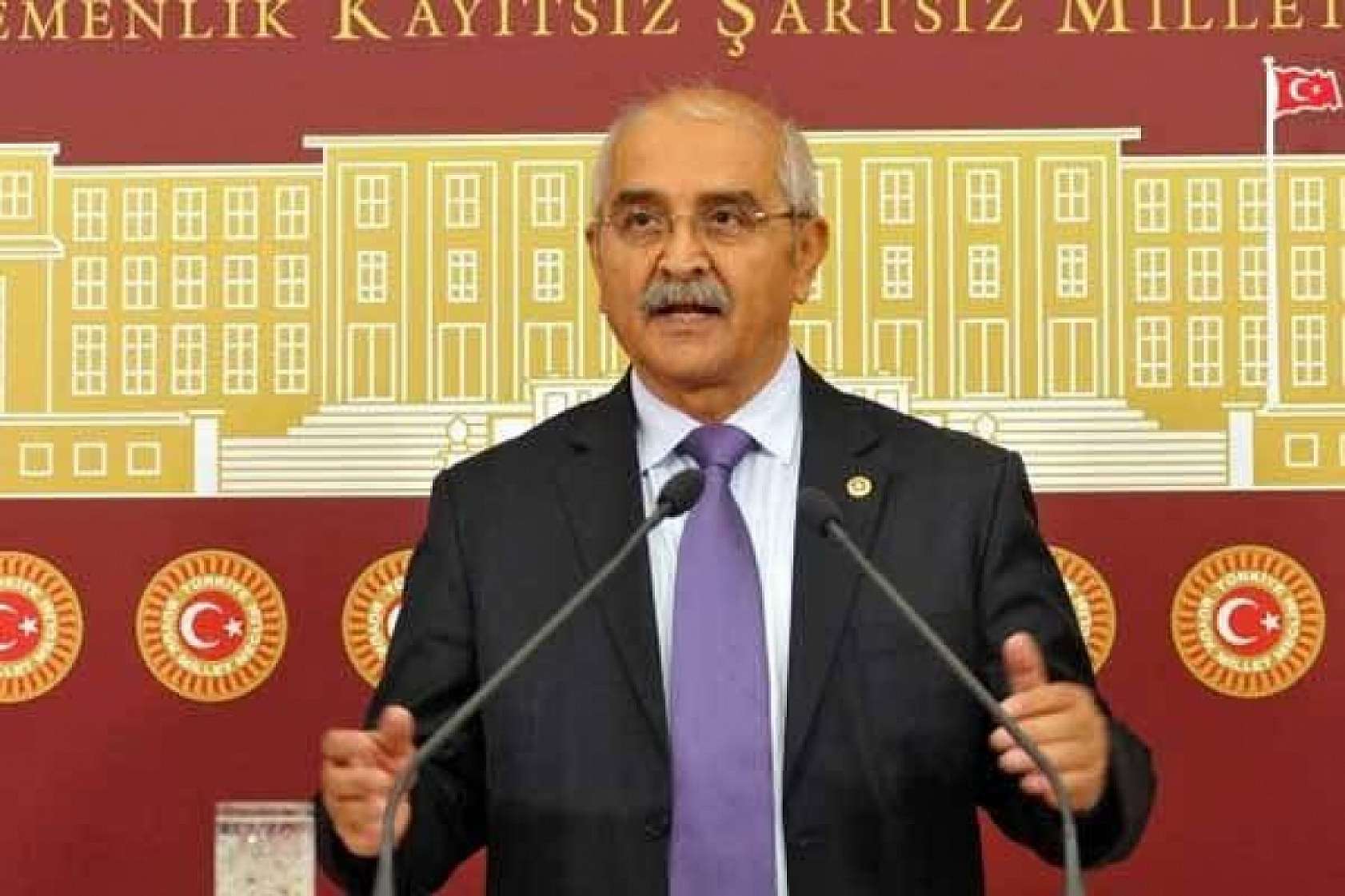 Kaza geçiren CHP Milletvekili hastaneye kaldırıldı