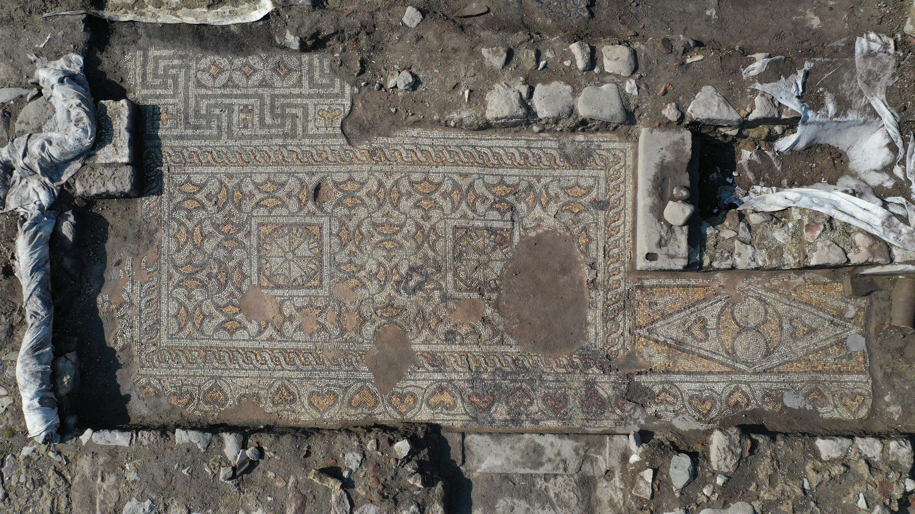 Izmirde Kesfedildi Tam 1400 Yillik 2