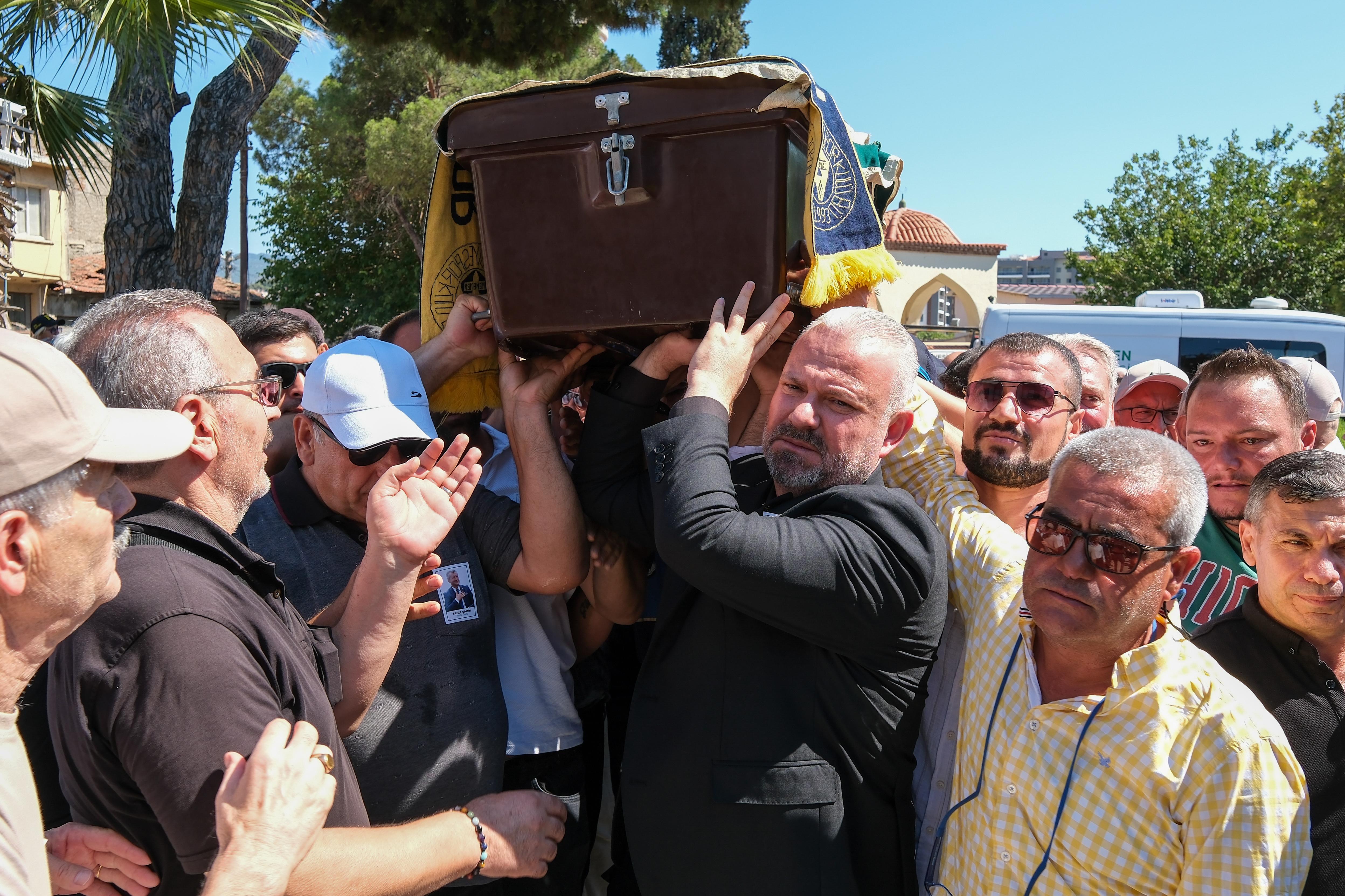 Menemen Belediyesinde Tahir Sahine Son Gorev 4