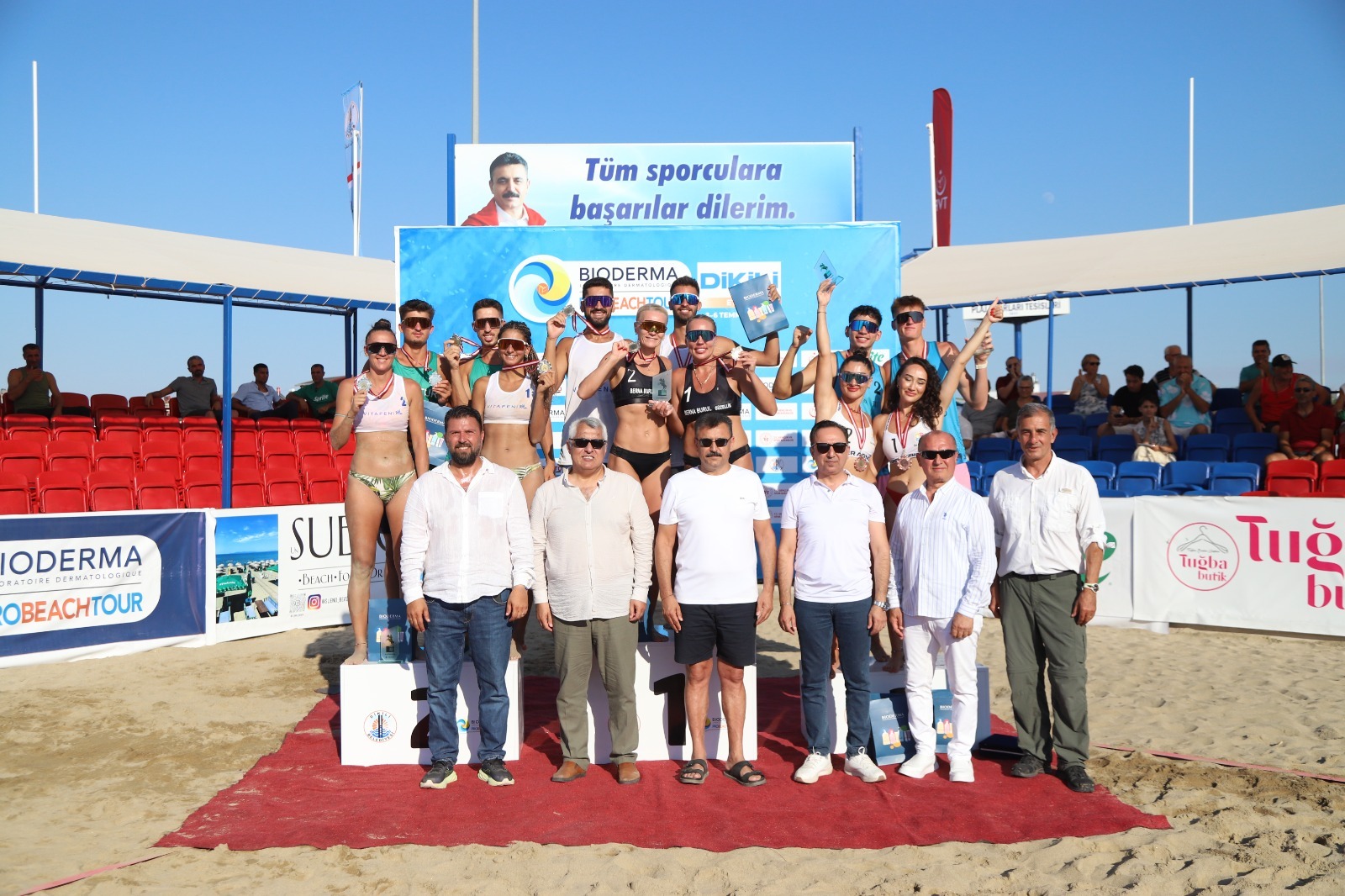 Plaj Voleybolunun Kalbi Dikilide Atti 1