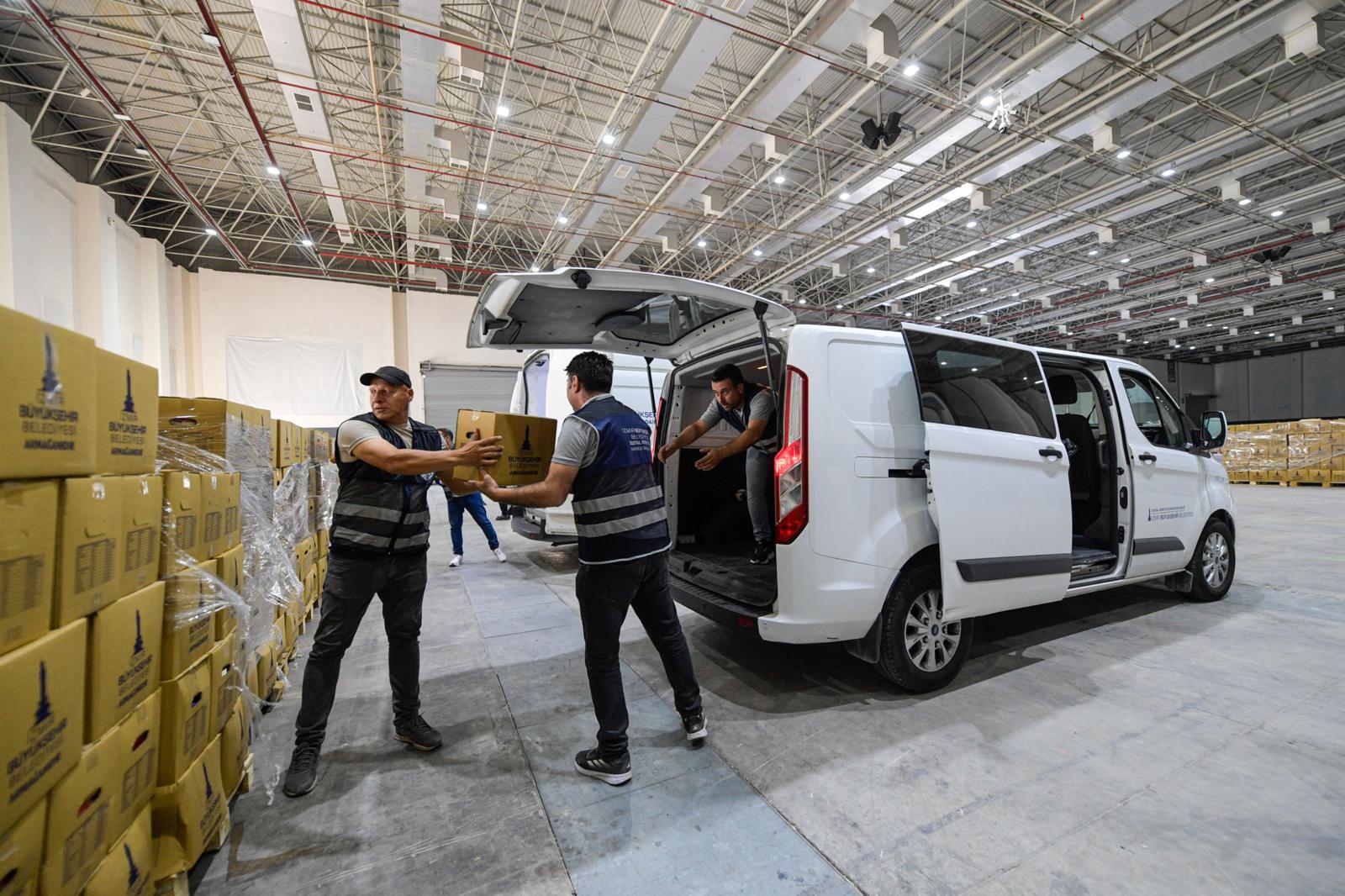 Buyuksehirden 50 Bin Haneye Gida Destek Paketi 4