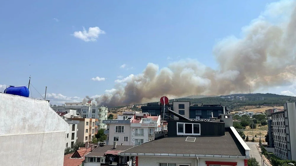 Canakkale Yaniyor Universite Bosaltildi Itfaiyeciler Son Anda Kurtuldu 1