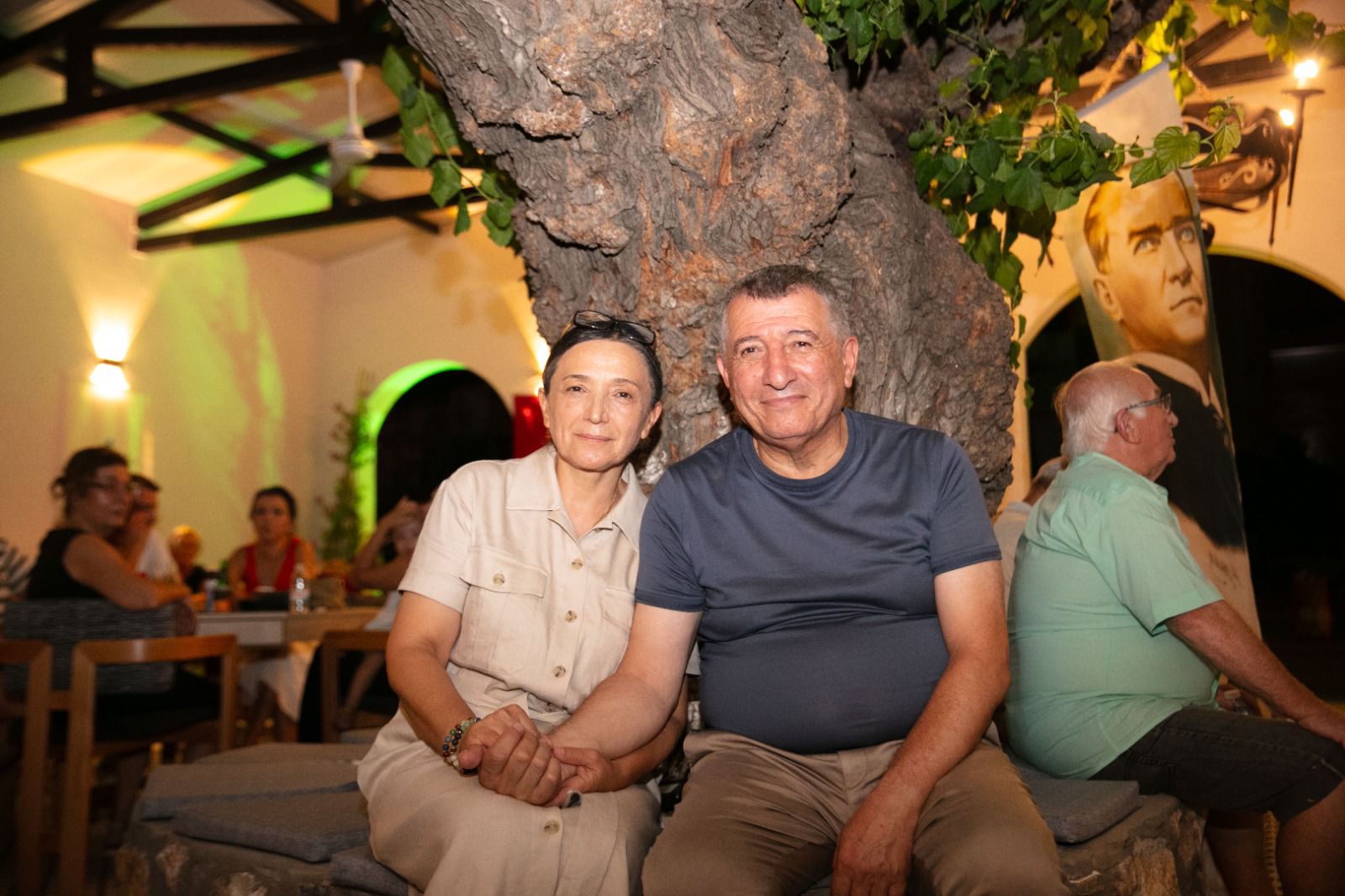 Guzelbahceye Yeni Sosyal Yasam Alani Guzbel Dut Dibi Hizmete Acildi 4