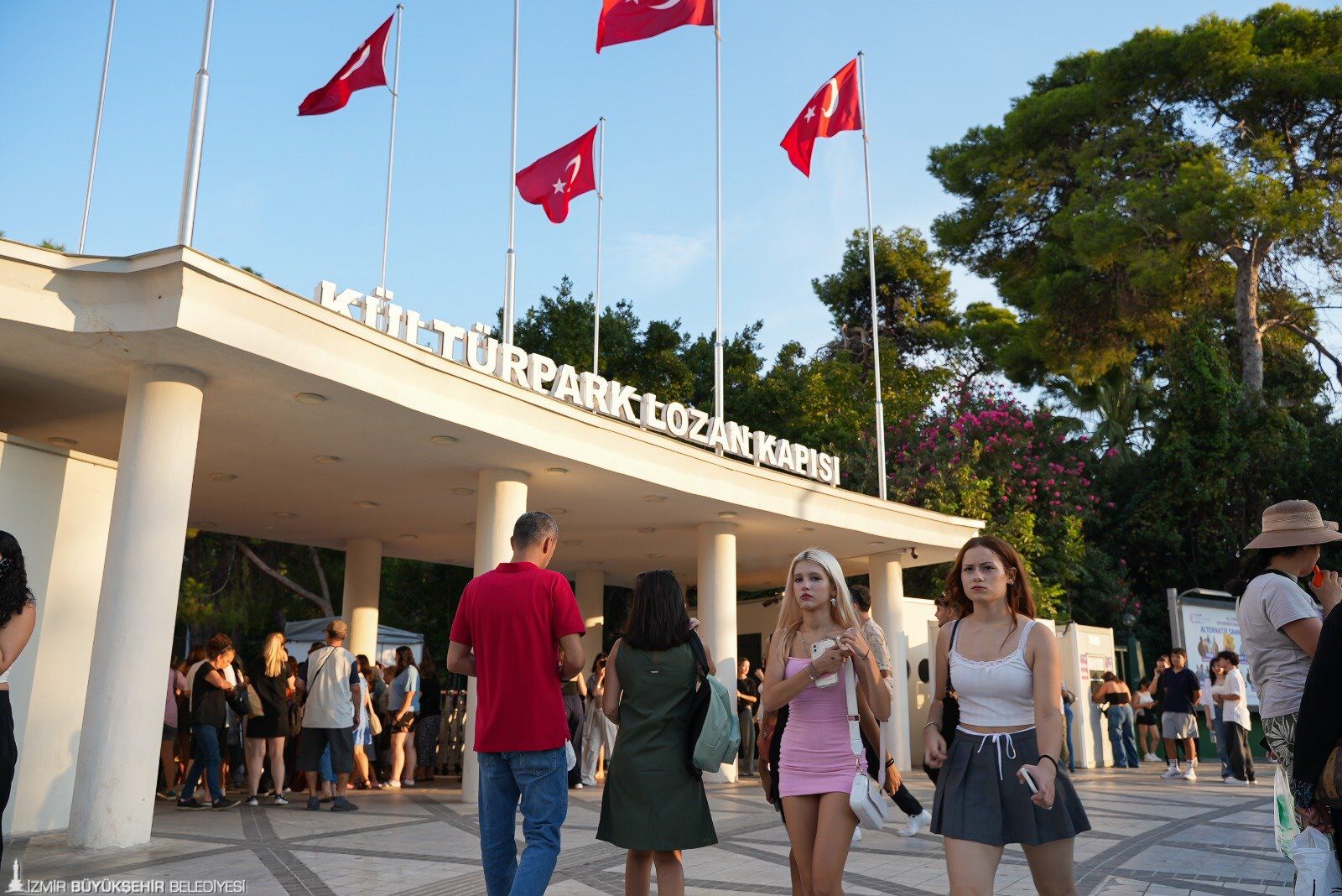 Ief Kapilarini Aciyor Iste Dolu Dolu Etkinlik Programi 5