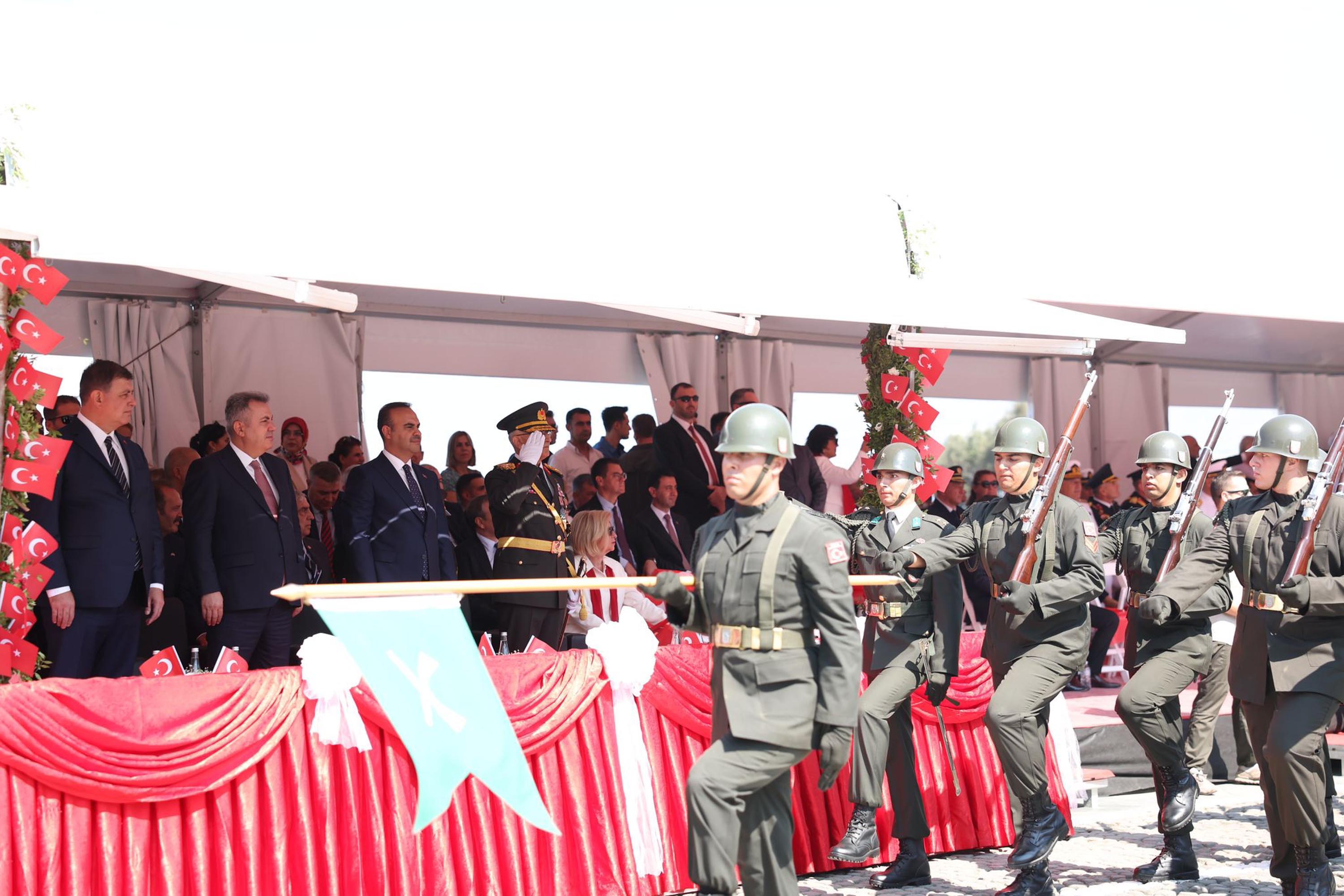 Izmirde 30 Agustos Coskusu Iste Saat Saat Program 4