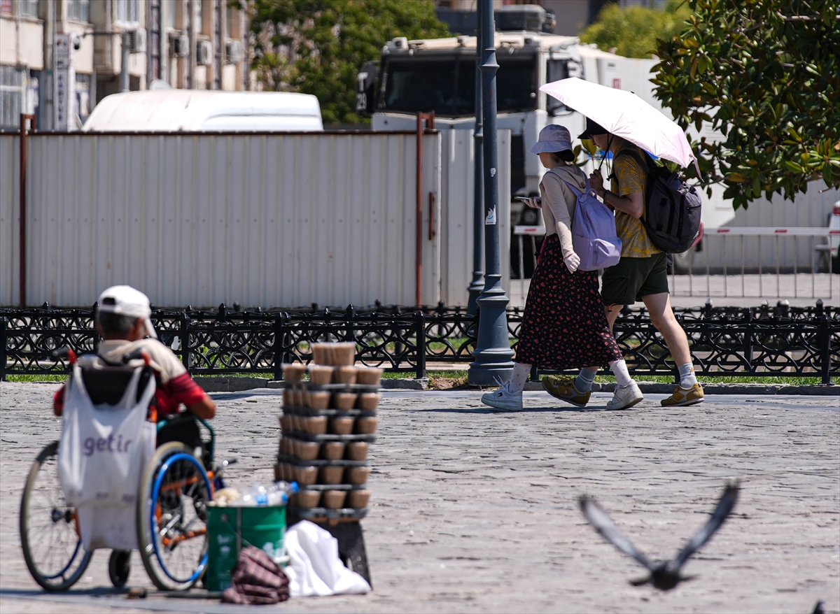 Izmirde Bunaltici Sicak Termometreler 40 Dereceyi Asti 4