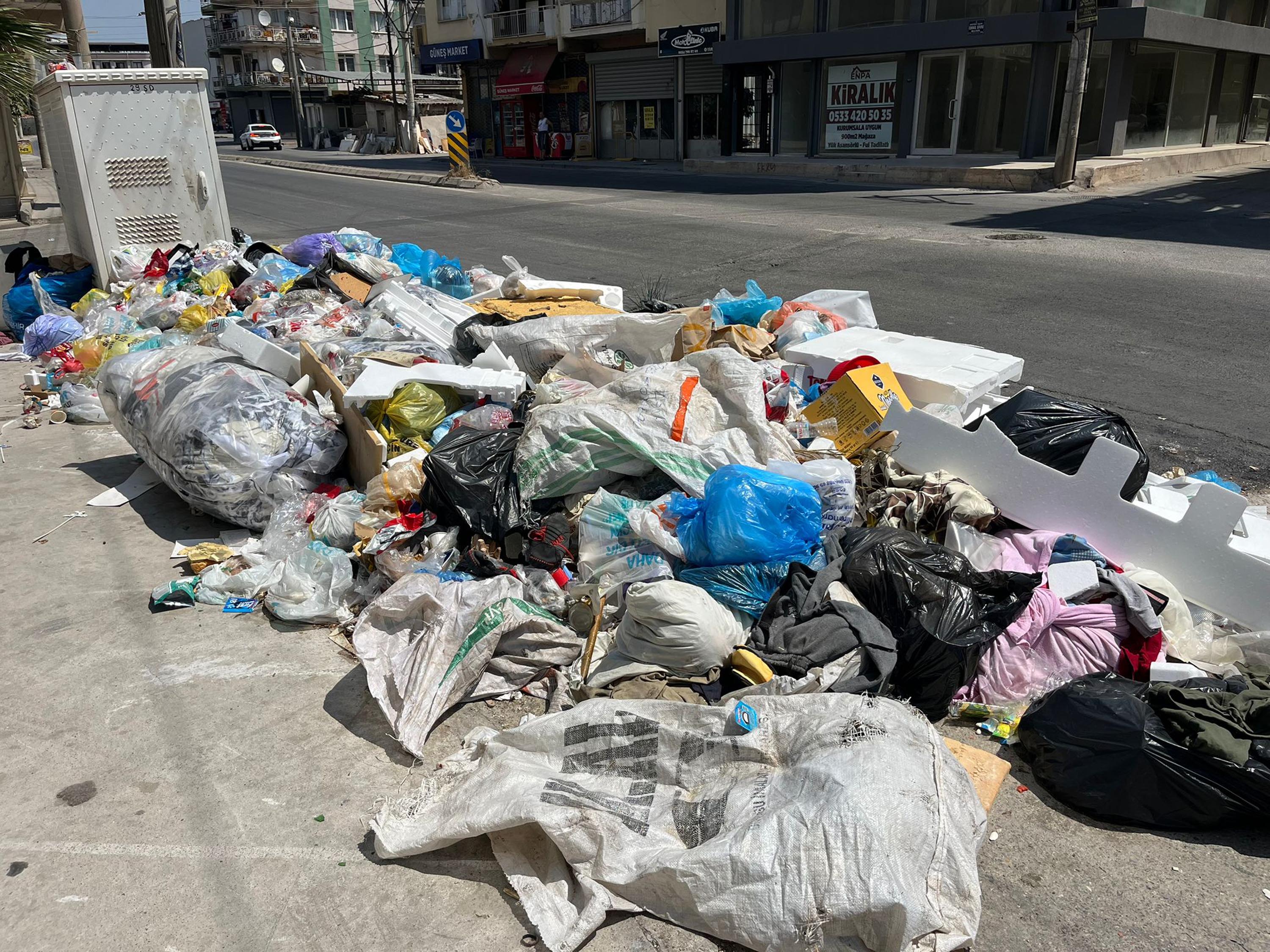 Izmirde Cop Krizi Suruyor Dag Oldular 2