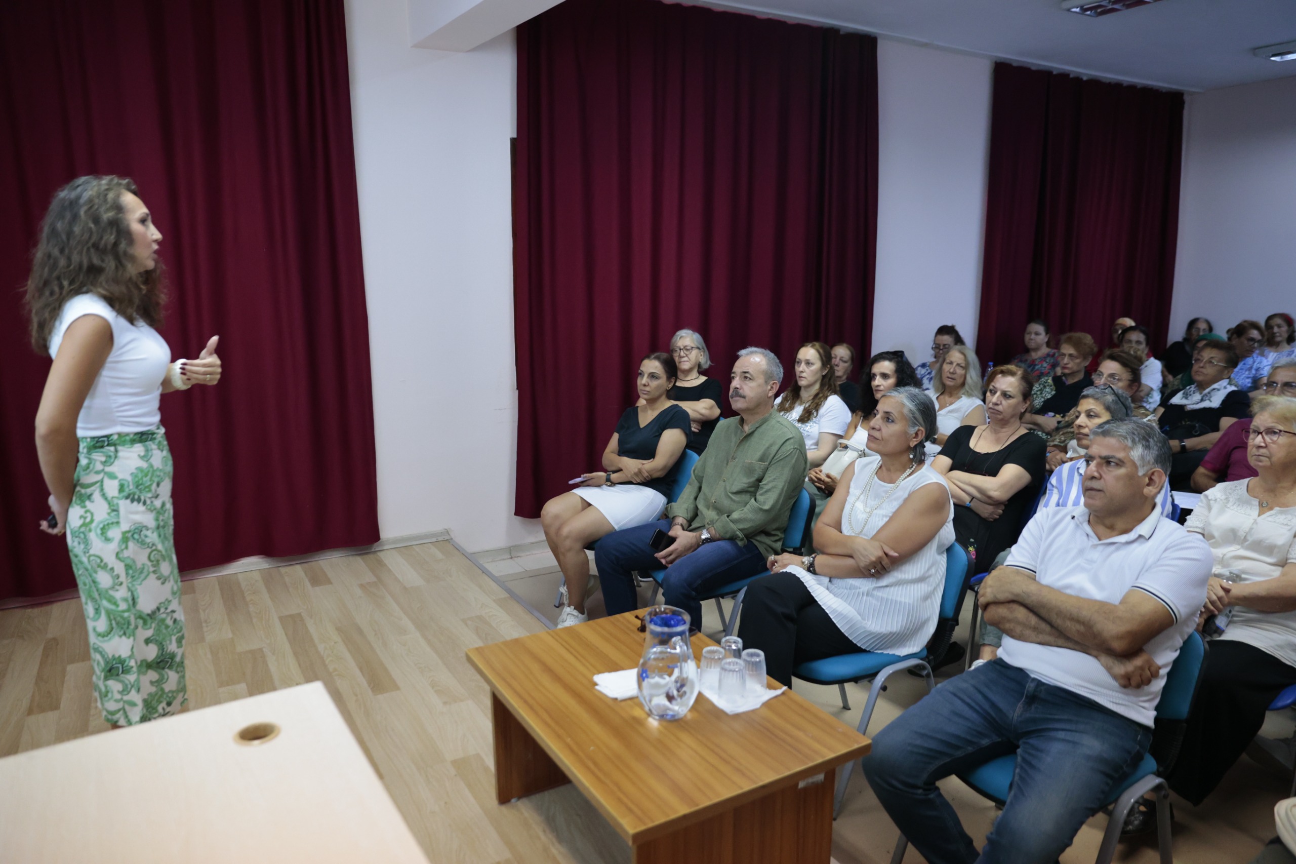 Konak’ın İleri Yaş Merkezi’nde Kuşaklararası Iletişim Semineri (2)