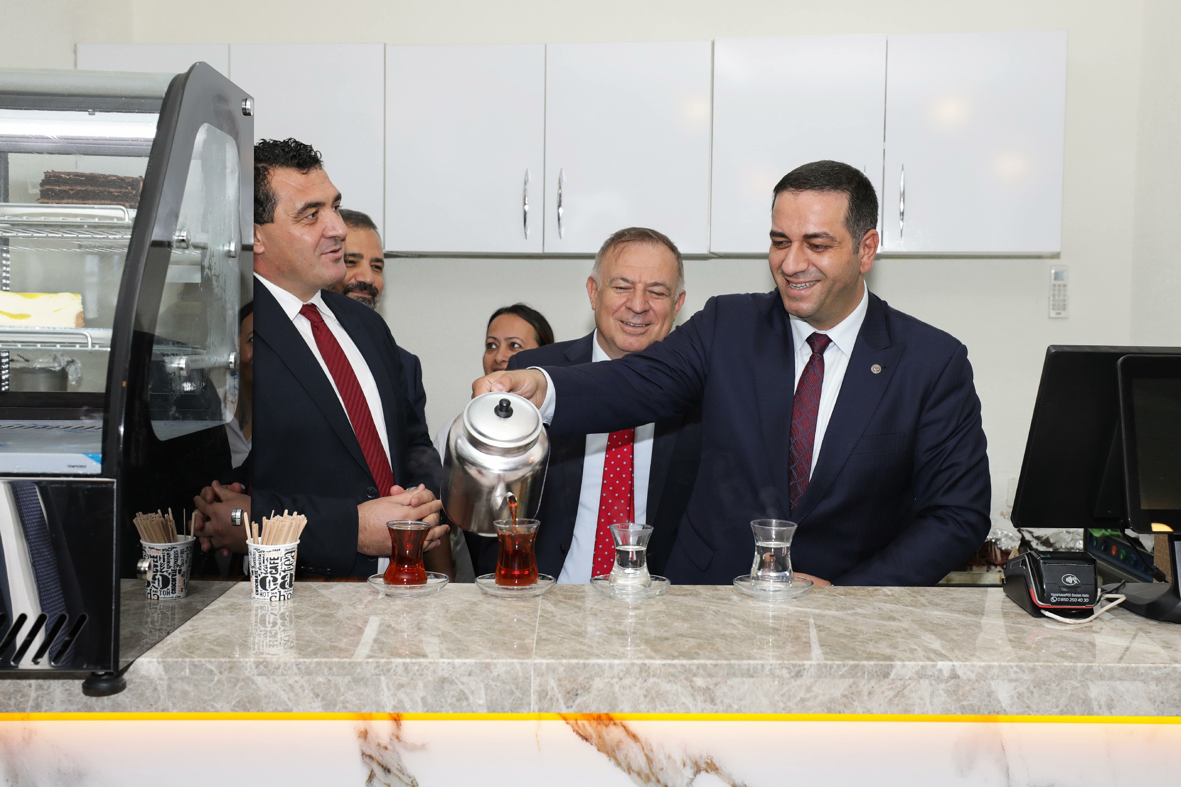 Narliderede Emekliler Lokaline Rekor Ilgi 2 Sube 80 Bin Misafir 2