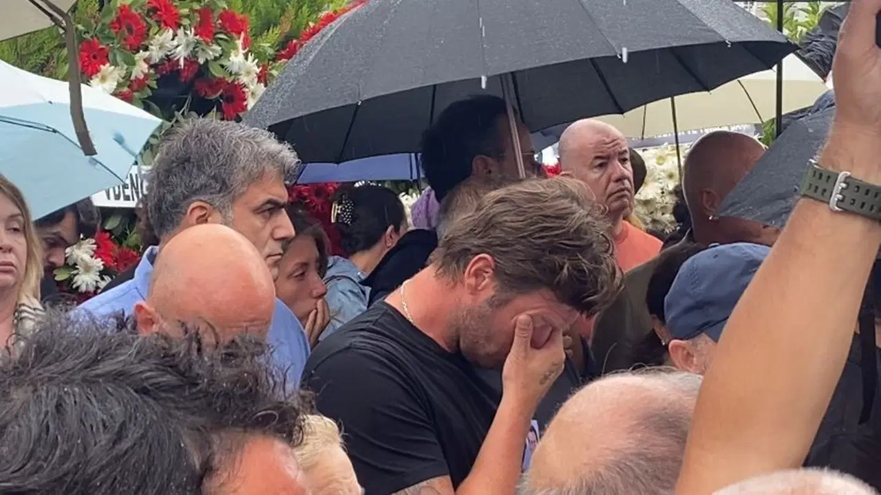 6E3F4F84 0992 4A43 A884 Df6517D44C98