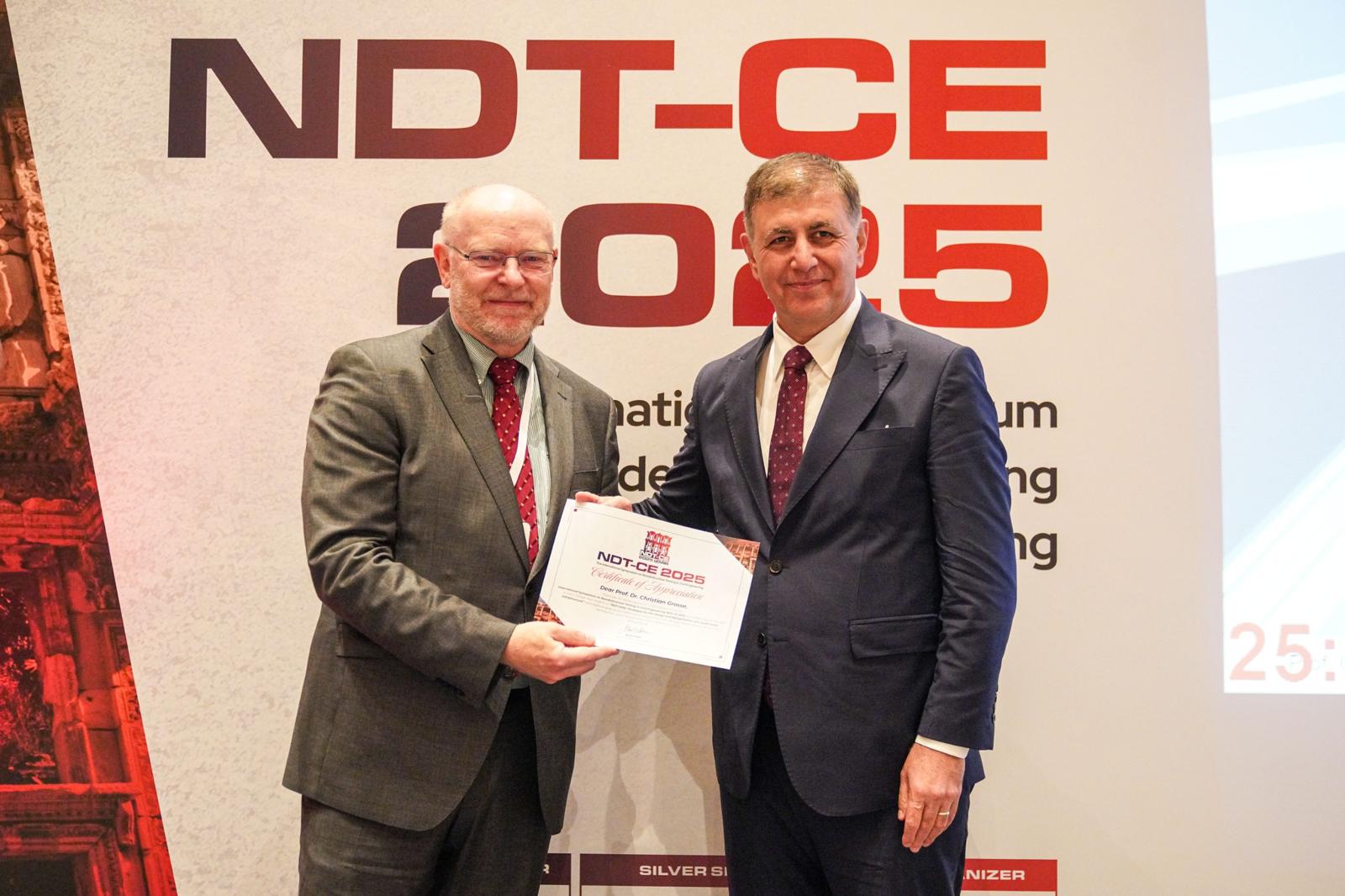 Baskan Tugay Izmirde 17 Diri Fay Var Dedi Ve Ekledi Yeni Bir Deprem Master Plani Icin Calisma Baslattik 3