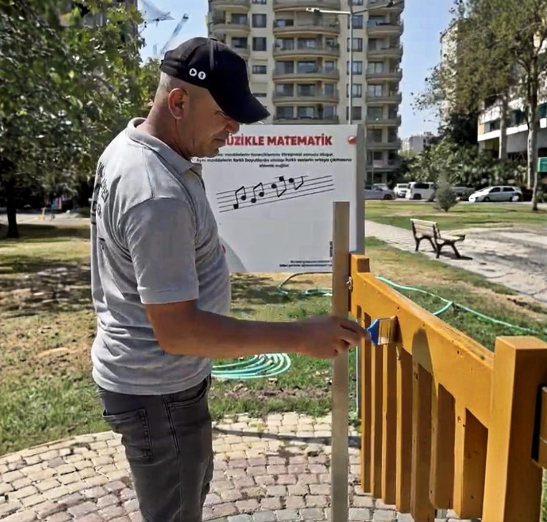 Bayraklı'da Parklar Yenileniyor (2)