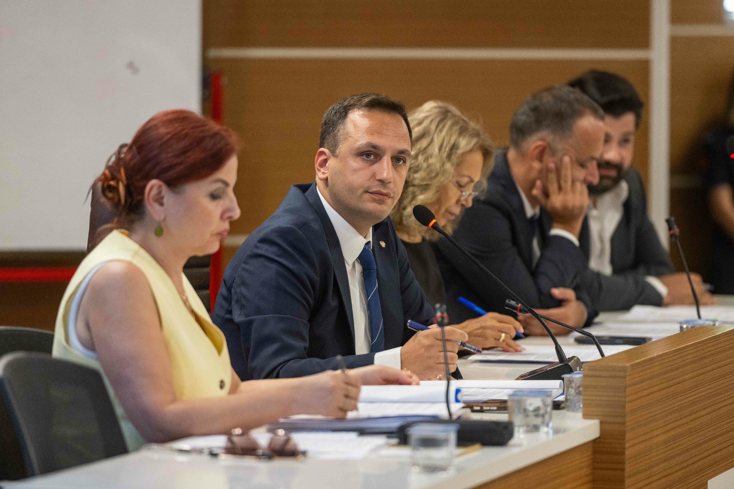 Bornovada Surdurulebilirlik Icin Onemli Adim Elektrikli Arac Donemi 3