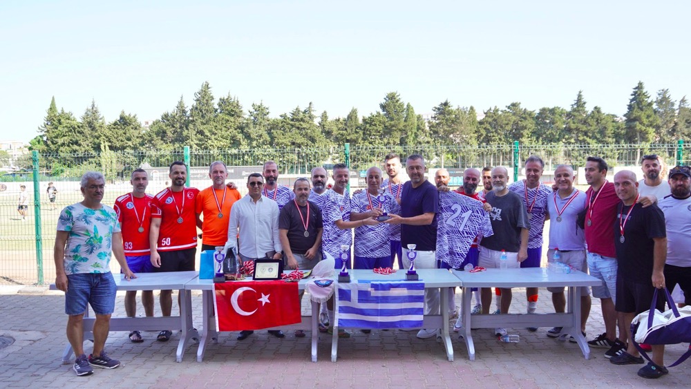 Çeşme – Sakız Master Futbol Turnuvası Tamamlandı9