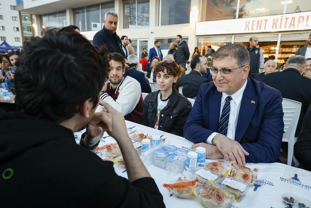 Cunku Izmir Gencleriyle Guzel 2