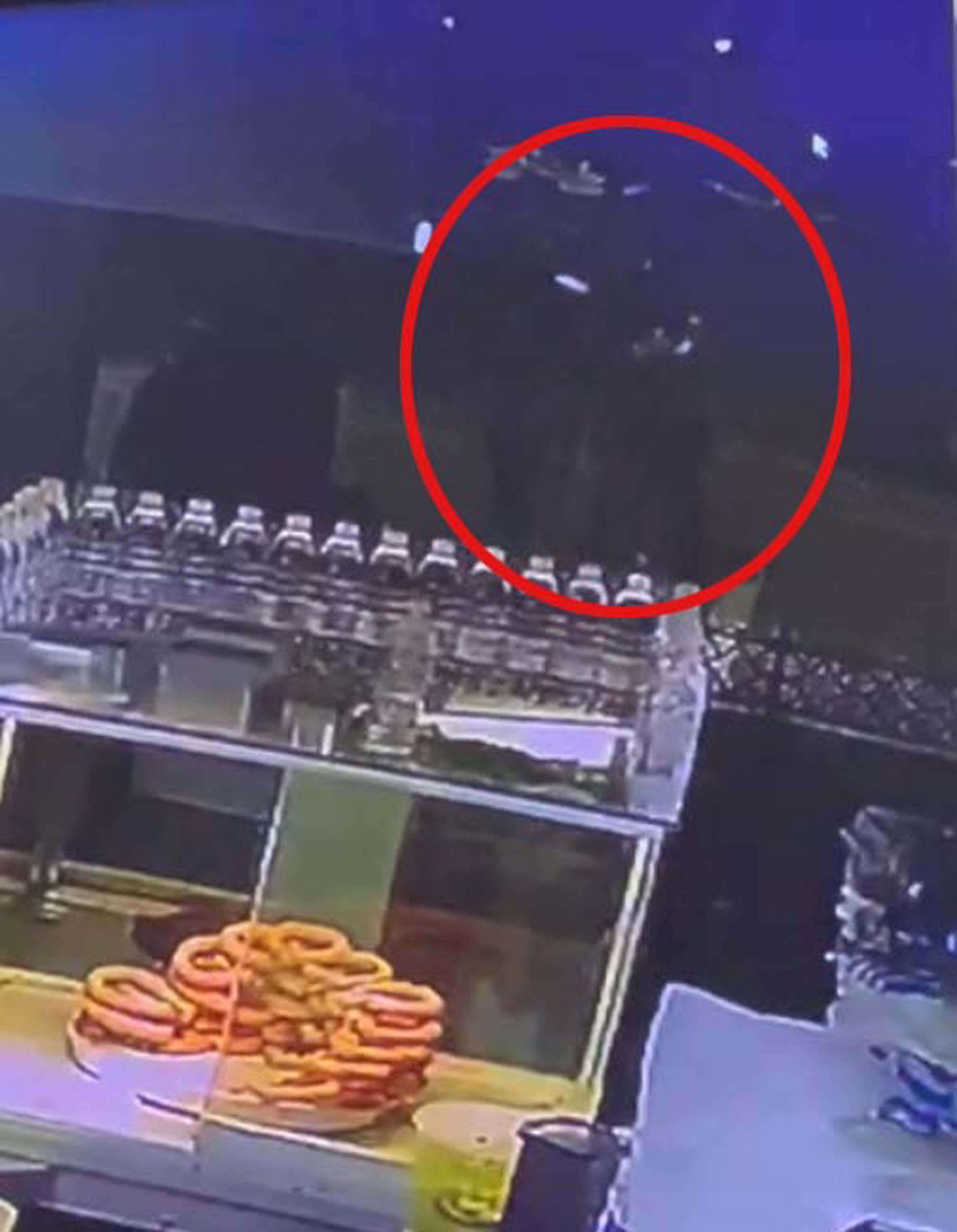 I L A Y D A N I N K A T I L I N E A G I R L A S T I R I L M I S M U E B 908652 270003