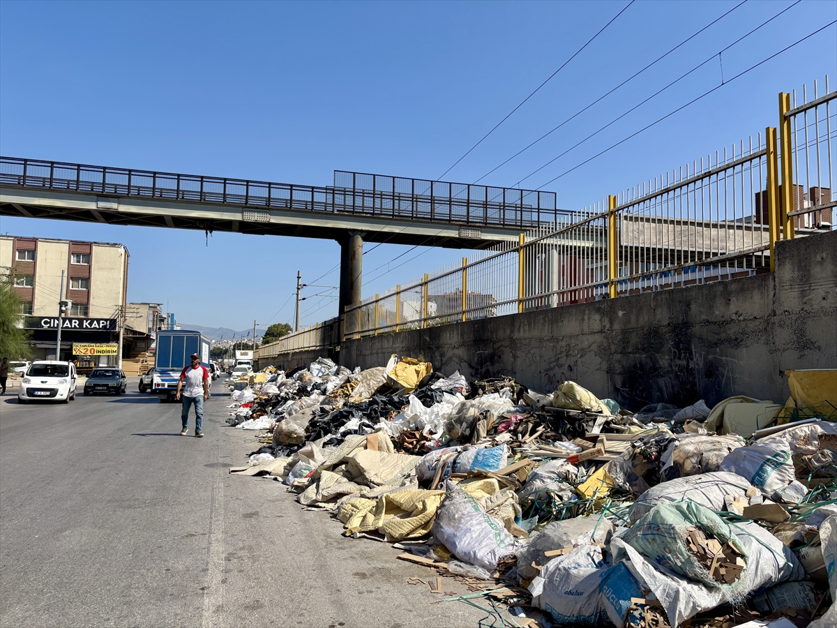 Izmirde Cop Sorunu Alev Aldi Vatandaslar Tepkili 4