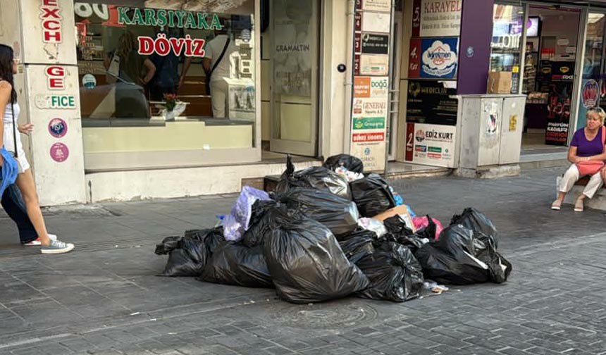 Izmirde Milyonlari Barindiran Ilcelerde Is Birakma Etkisi Copler Toplanmiyor Olan Vatandasa Oluyor 3