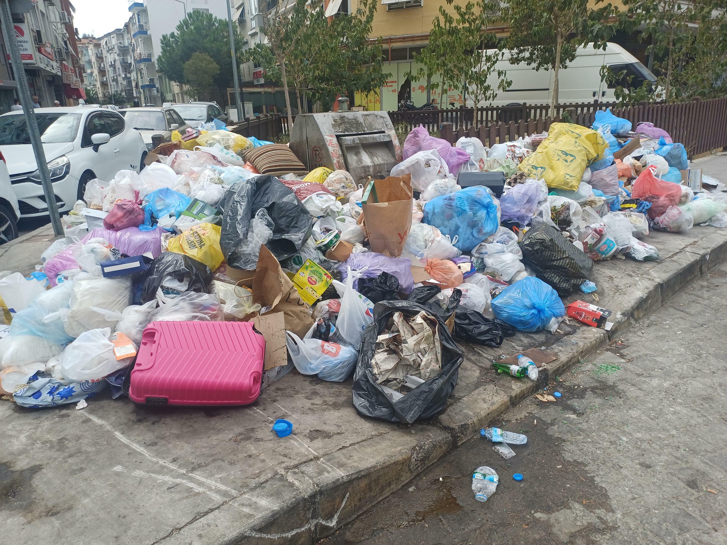 Karsiyakada Eylem Bitti Cop Cilesi Bitmedi 3